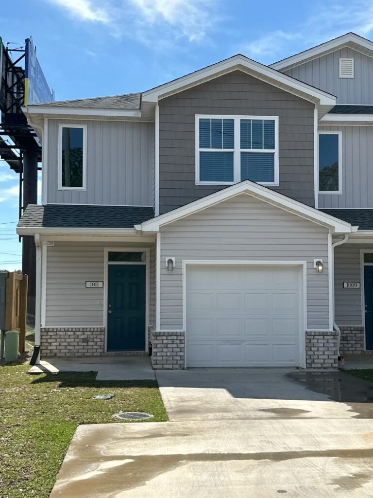 Photo 1 of 29 — 1011 Skylark Road, Mary Esther, FL 32569