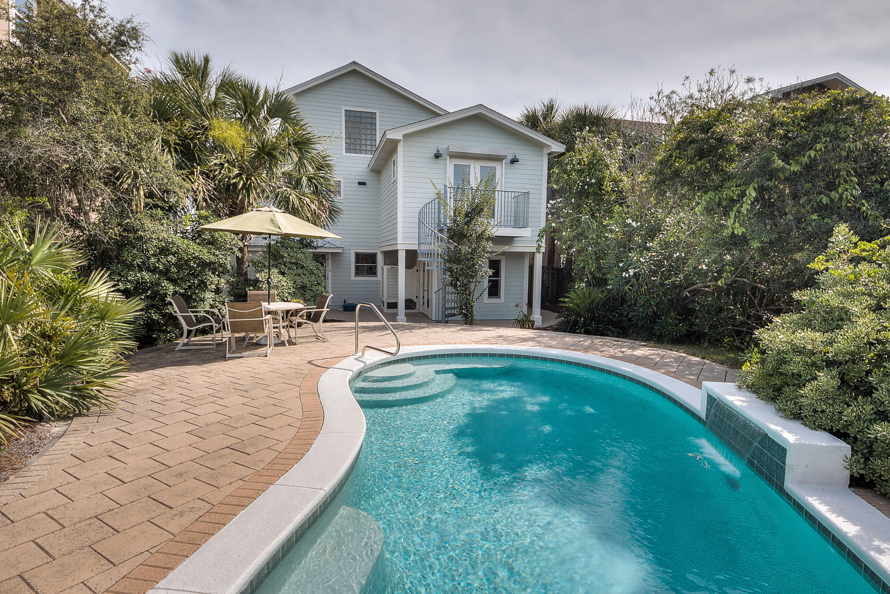 SAND CLIFFS - Residential