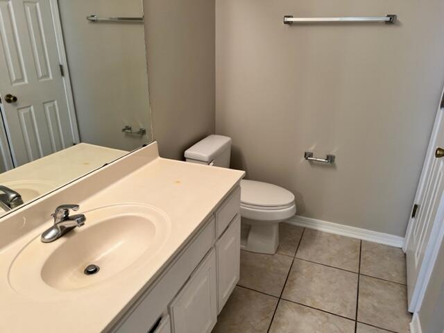 SHANYN TAYLOR OAKS - Residential Lease