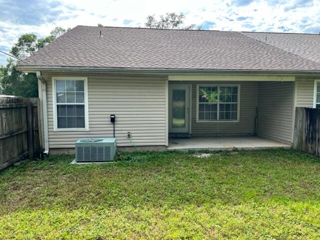 SHANYN TAYLOR OAKS - Residential Lease