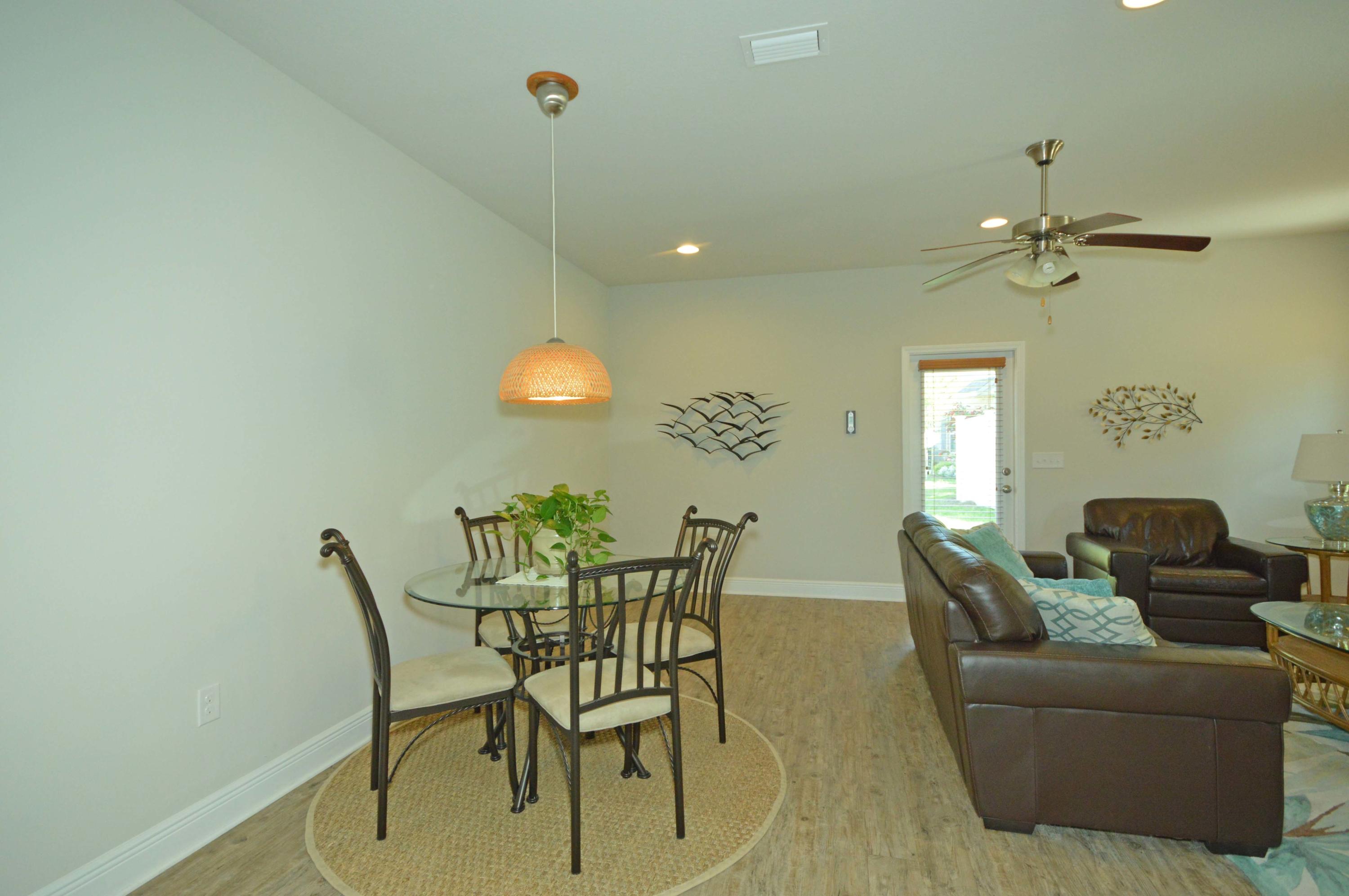 RESERVE POINTE - Residential