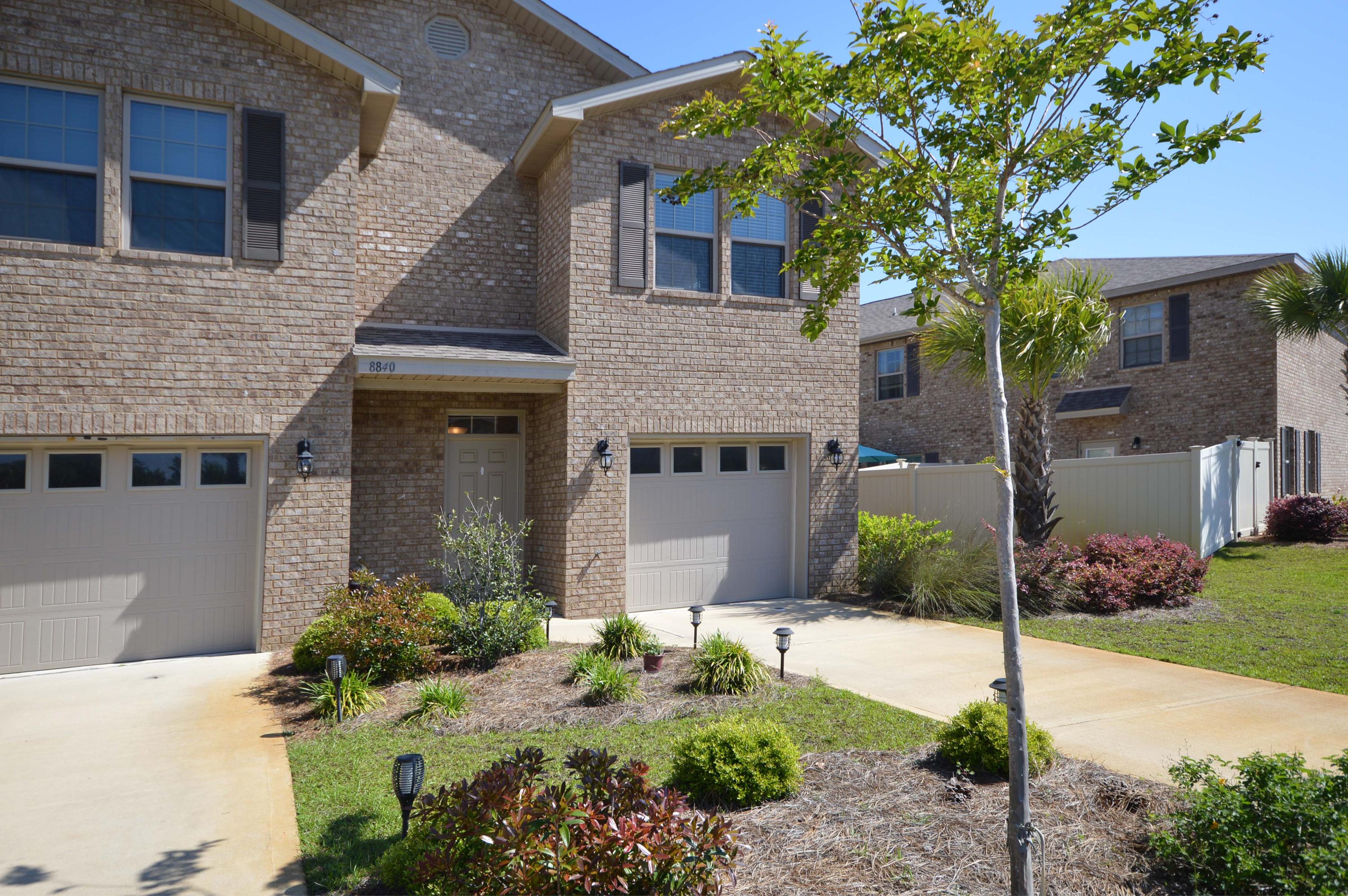 RESERVE POINTE - Residential