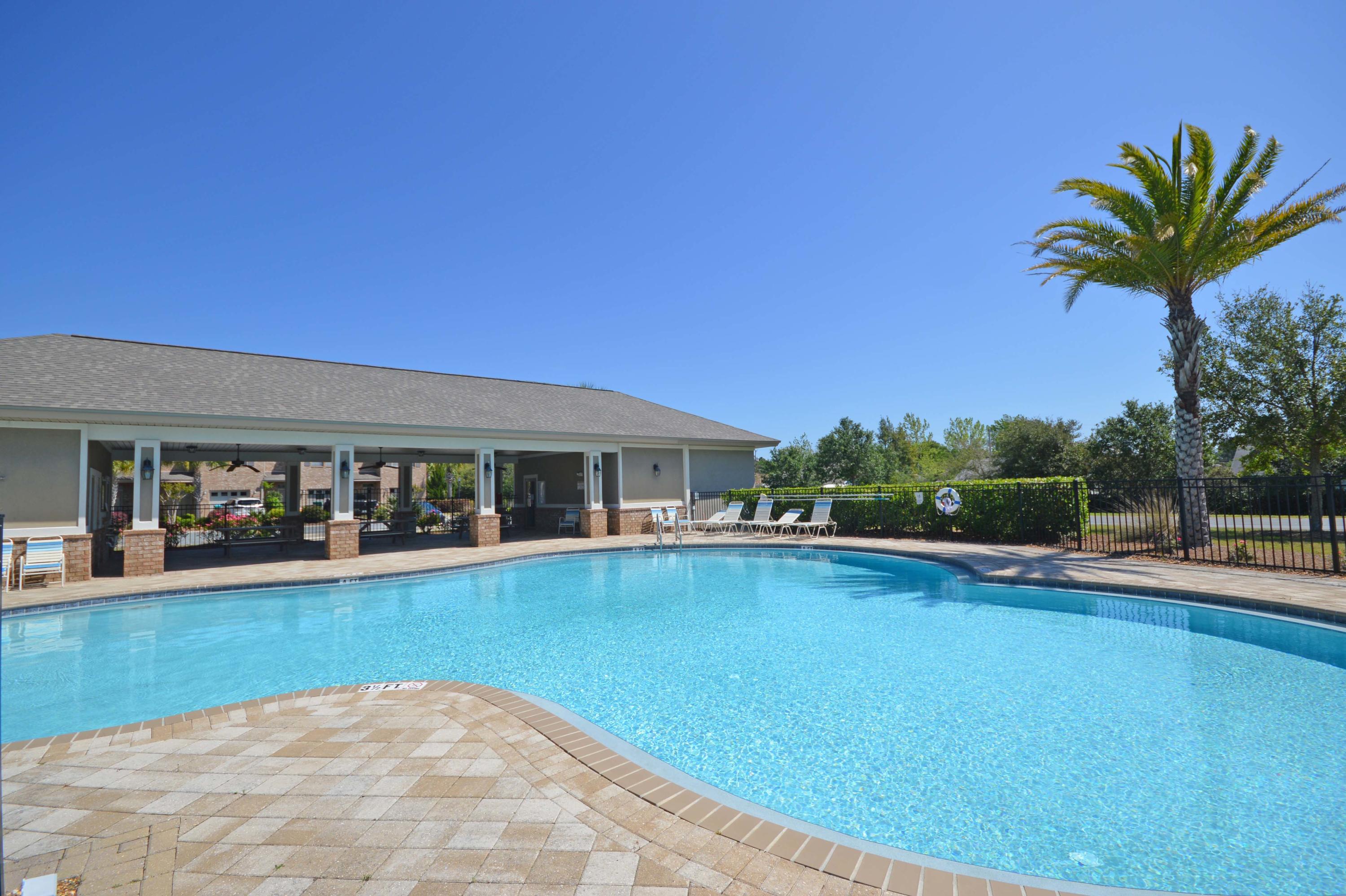 RESERVE POINTE - Residential