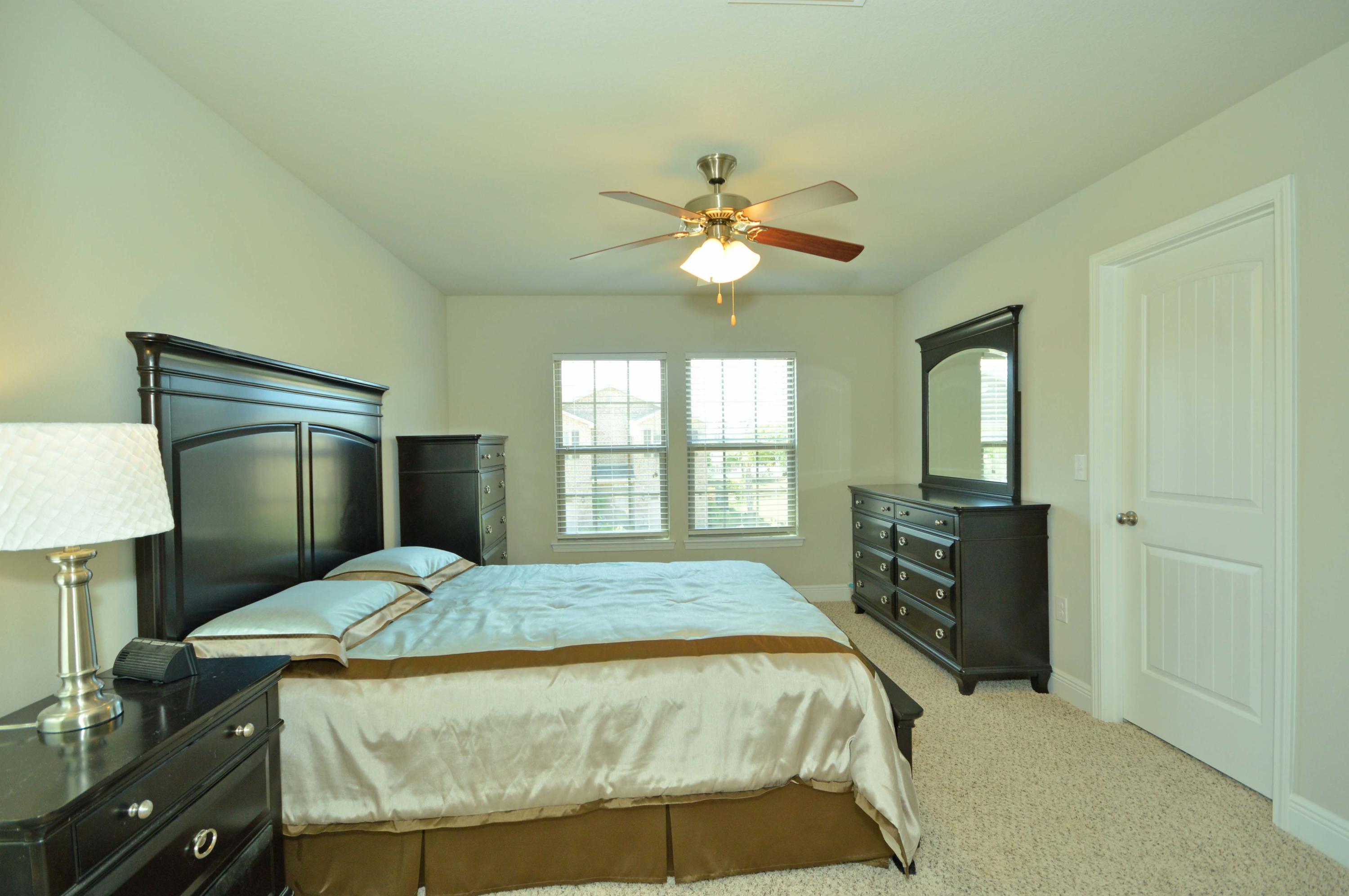 RESERVE POINTE - Residential