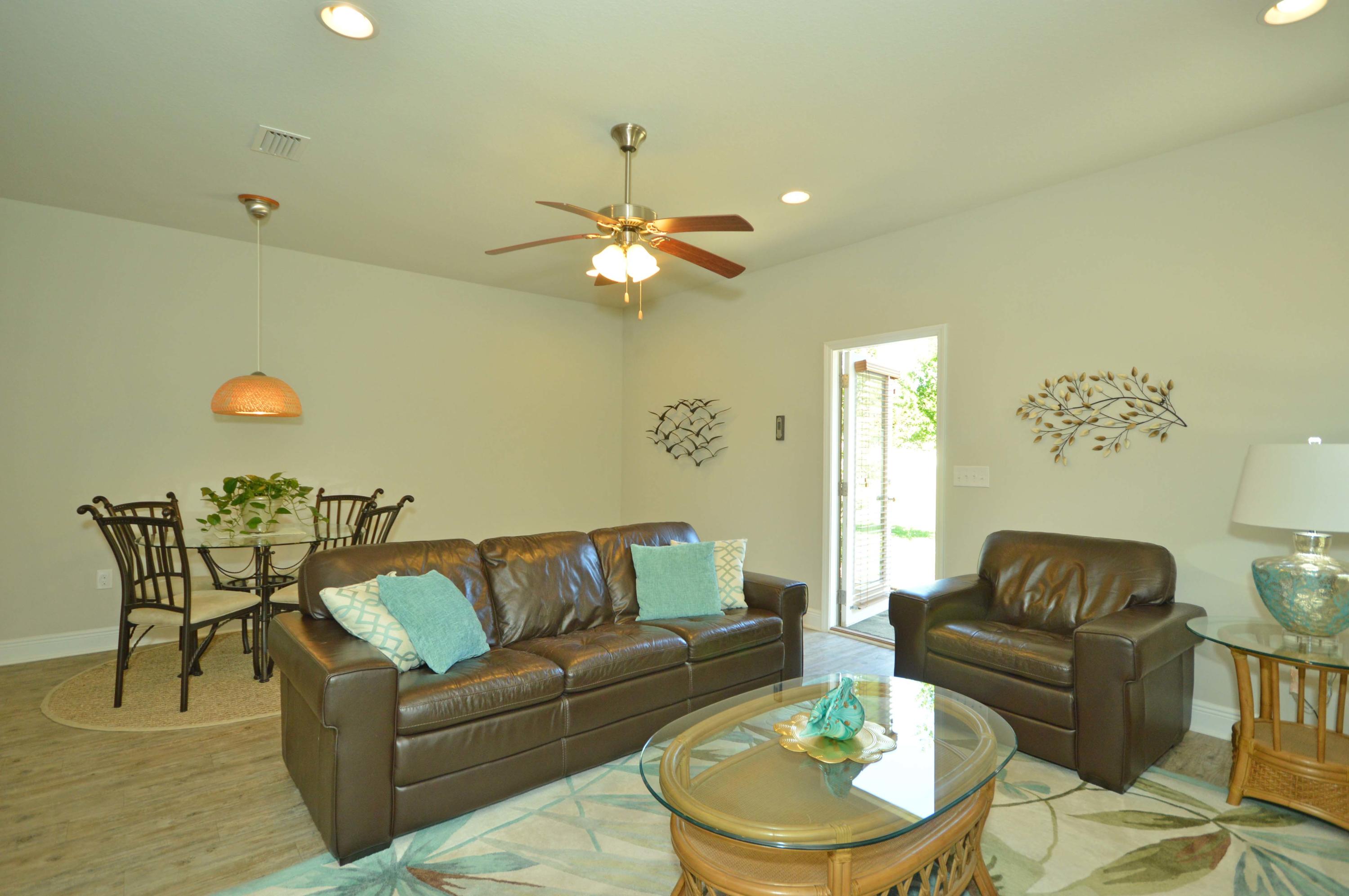 RESERVE POINTE - Residential