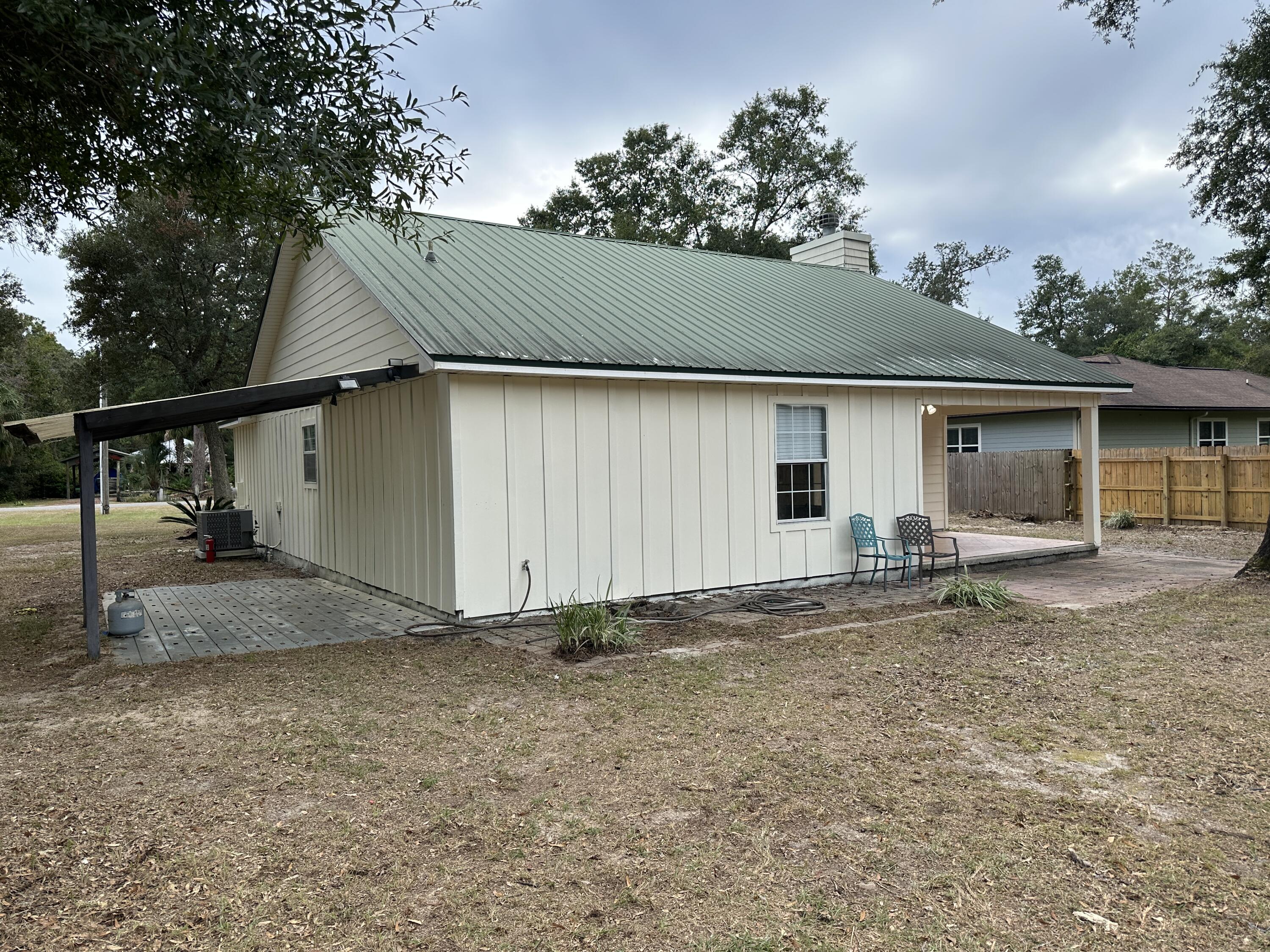 PARADISE UNREC - Residential Lease