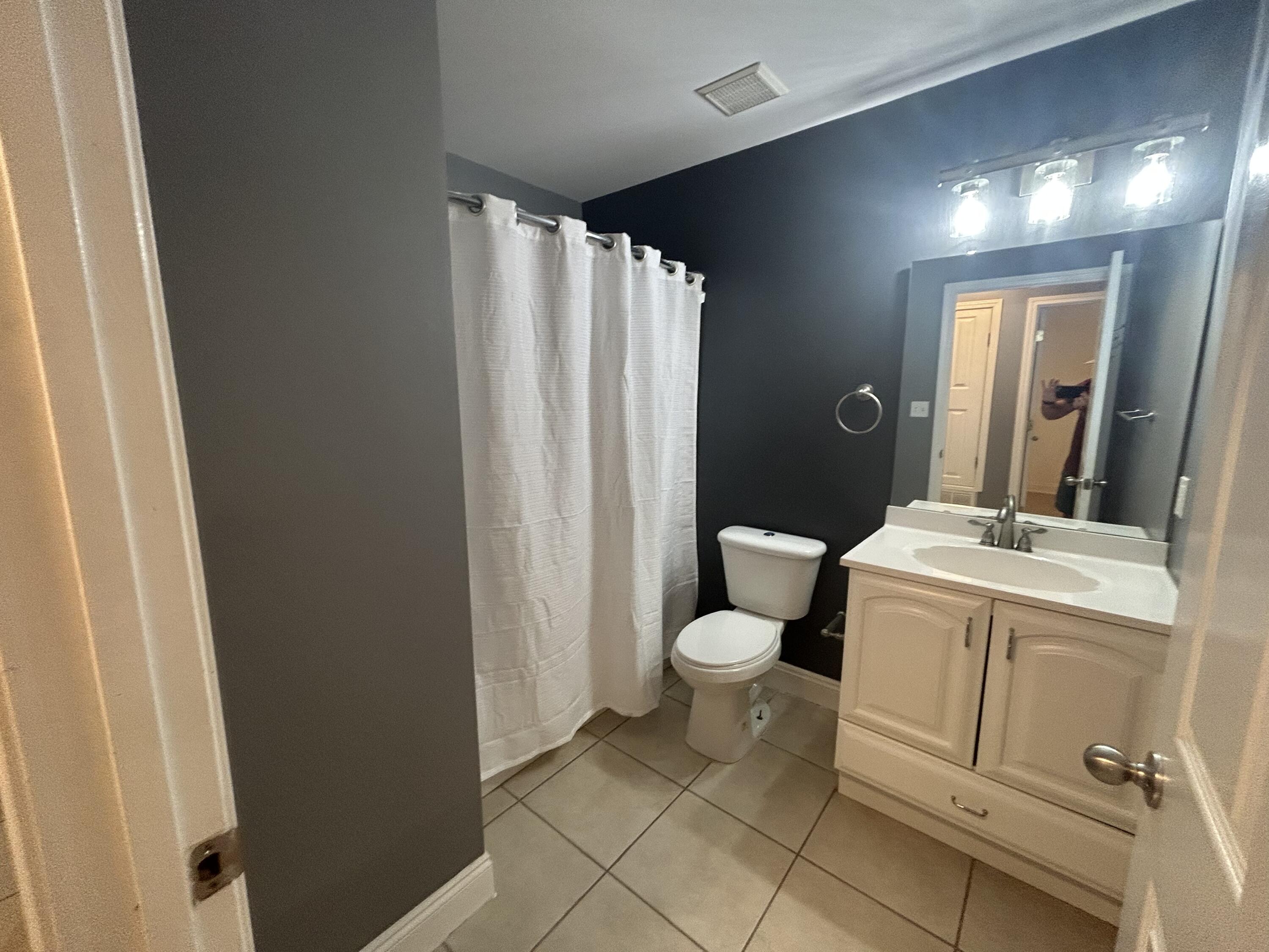 PARADISE UNREC - Residential Lease