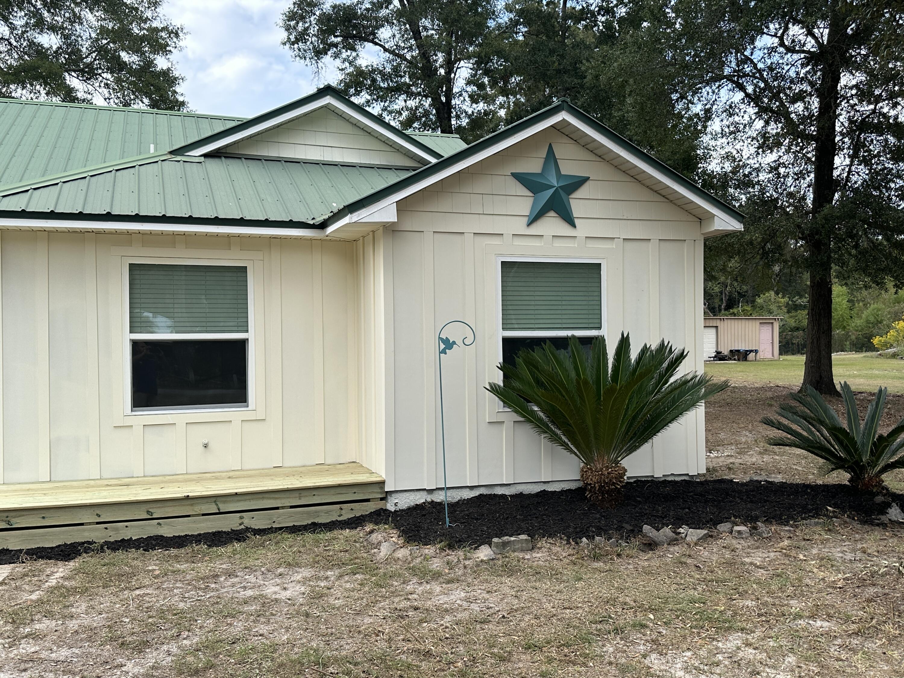 PARADISE UNREC - Residential Lease