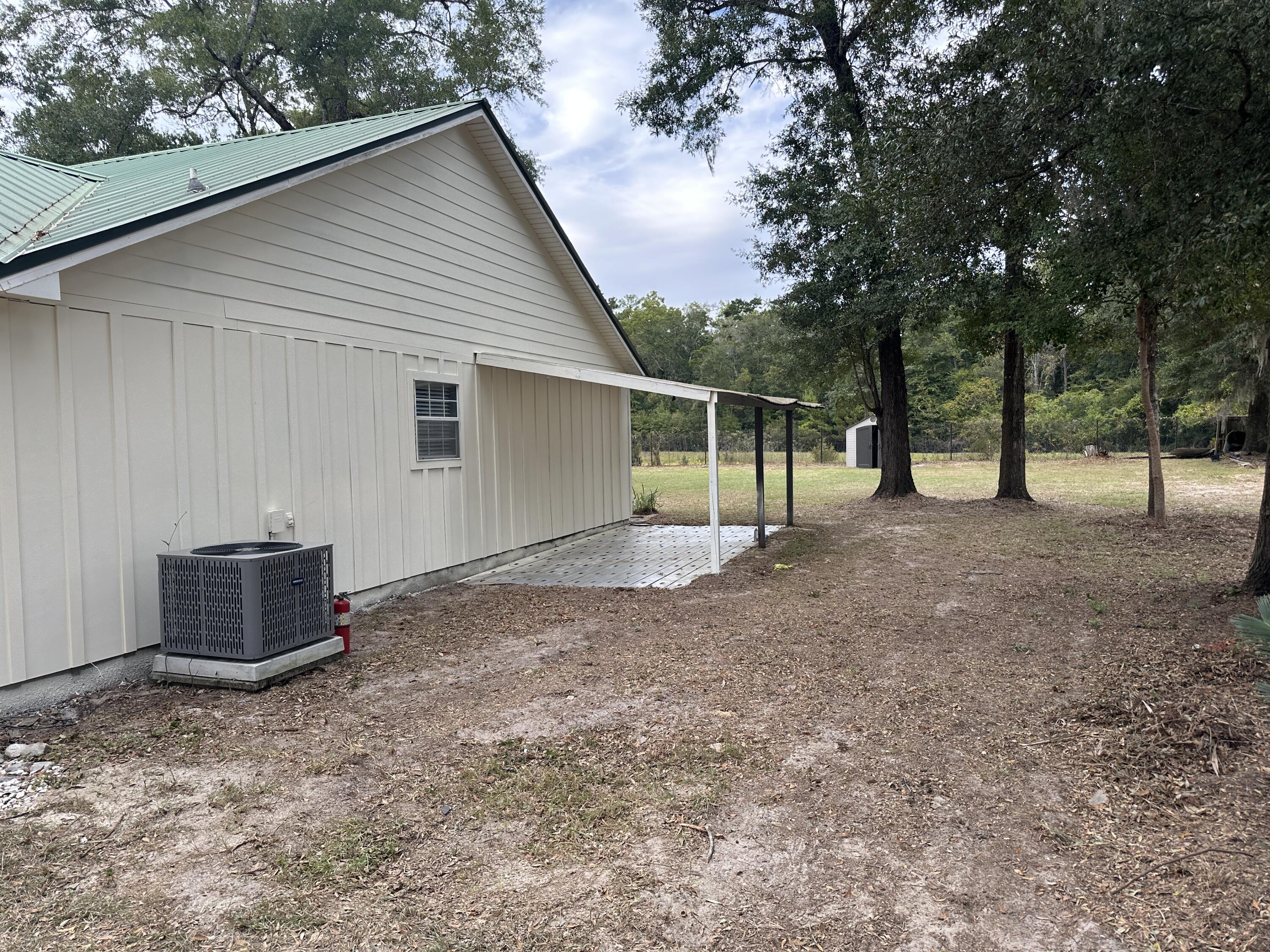 PARADISE UNREC - Residential Lease
