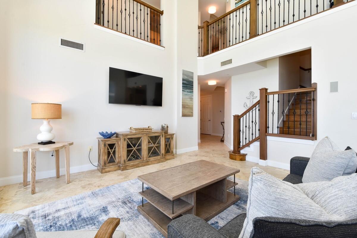 SILVER BEACH TOWERS - Residential