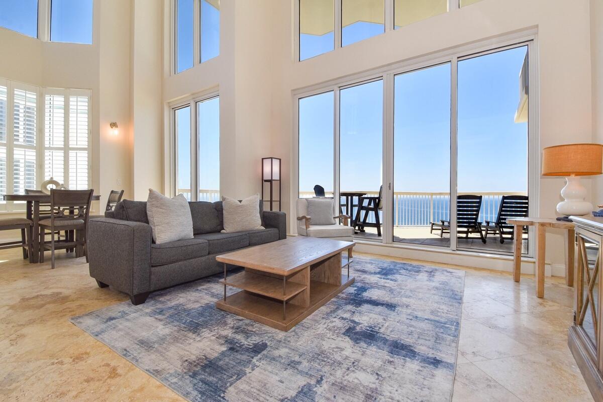 SILVER BEACH TOWERS - Residential