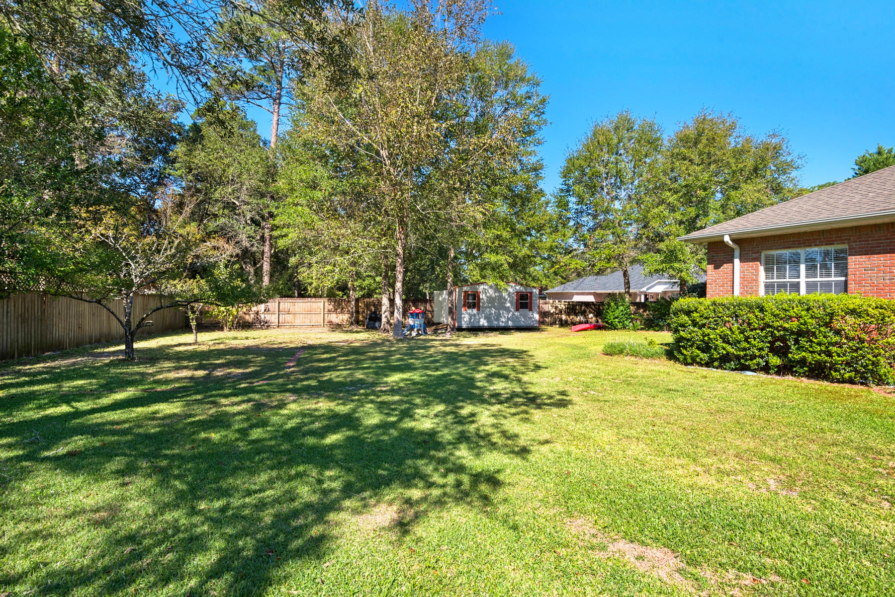 ROCKY BAYOU ESTATES 12B - Residential