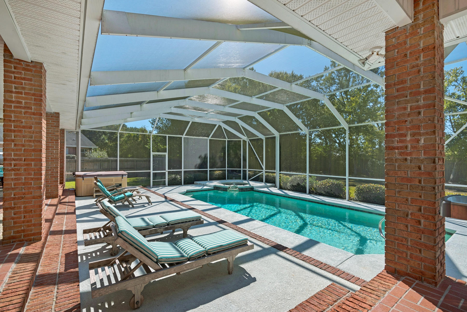 ROCKY BAYOU ESTATES 12B - Residential