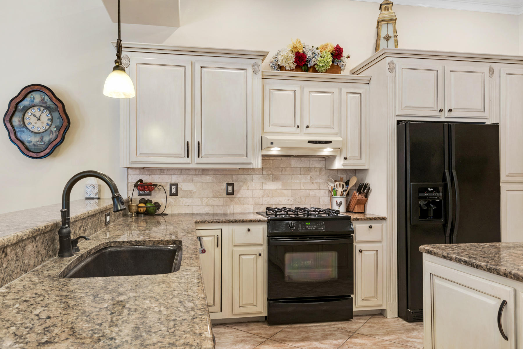 ROCKY BAYOU ESTATES 12B - Residential