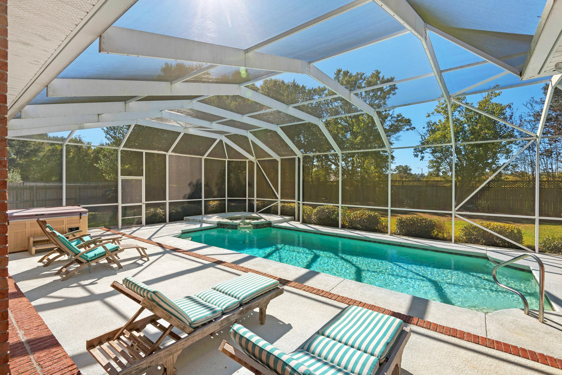 ROCKY BAYOU ESTATES 12B - Residential