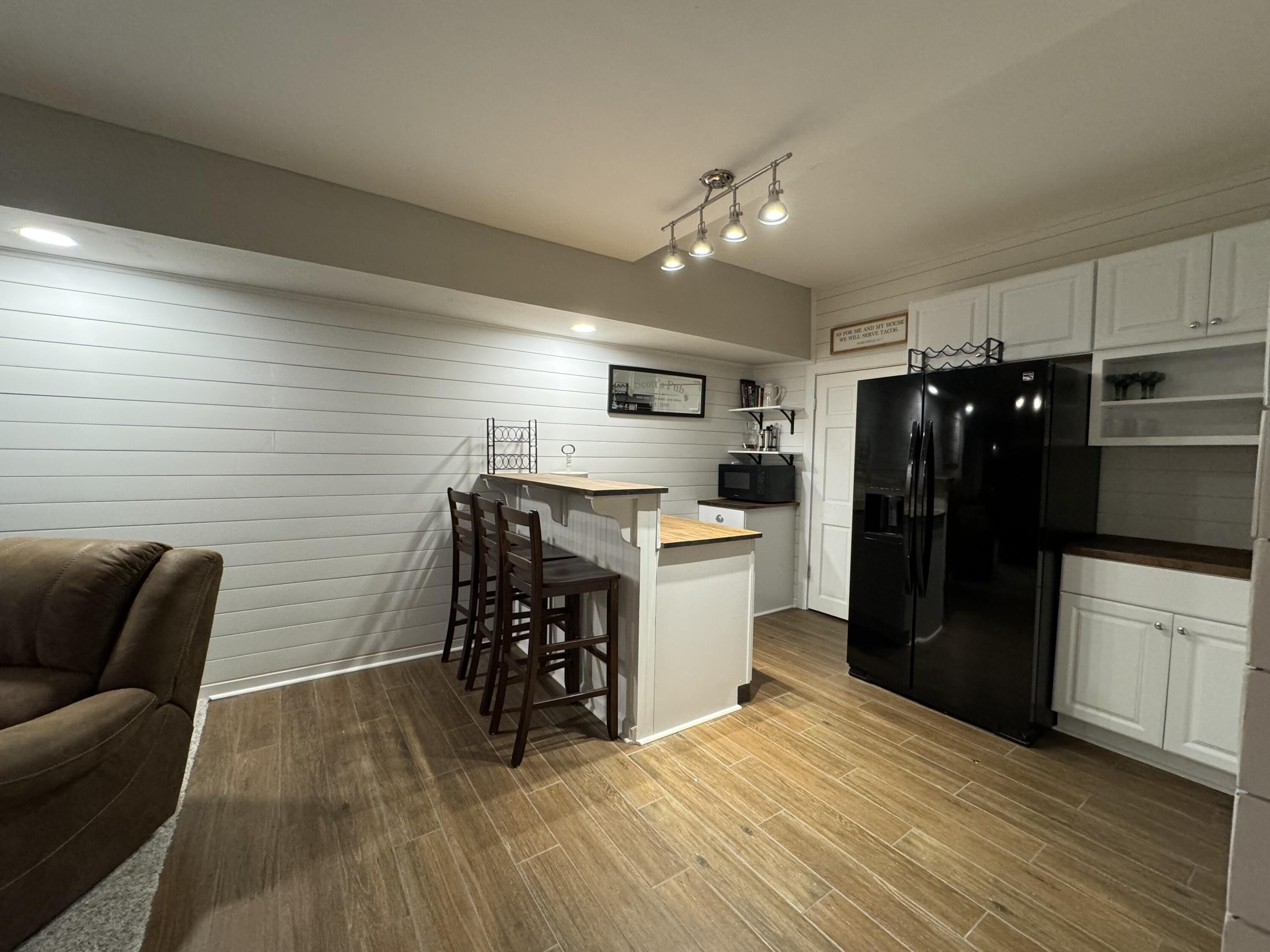 SCENIC HILLS COUNTRY CLUB - Residential