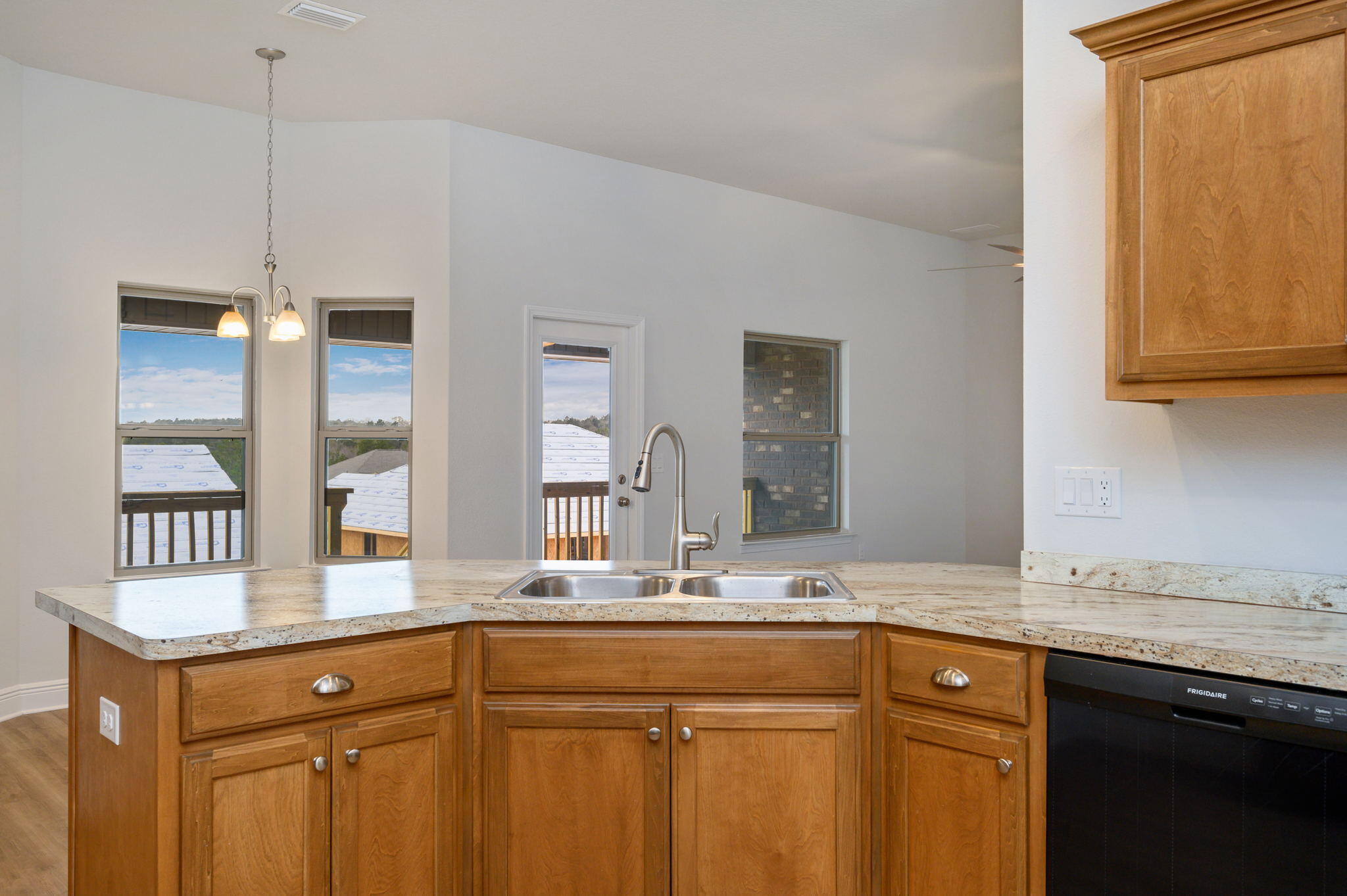 CHARLESTON PLACE - Residential Lease