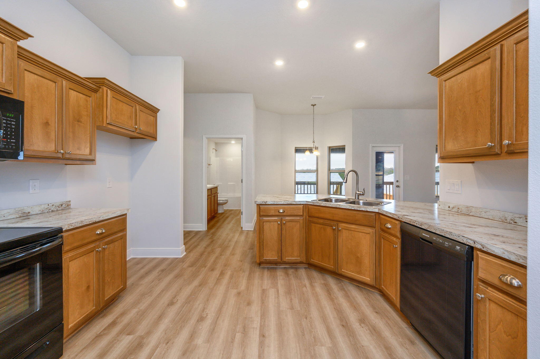 CHARLESTON PLACE - Residential Lease