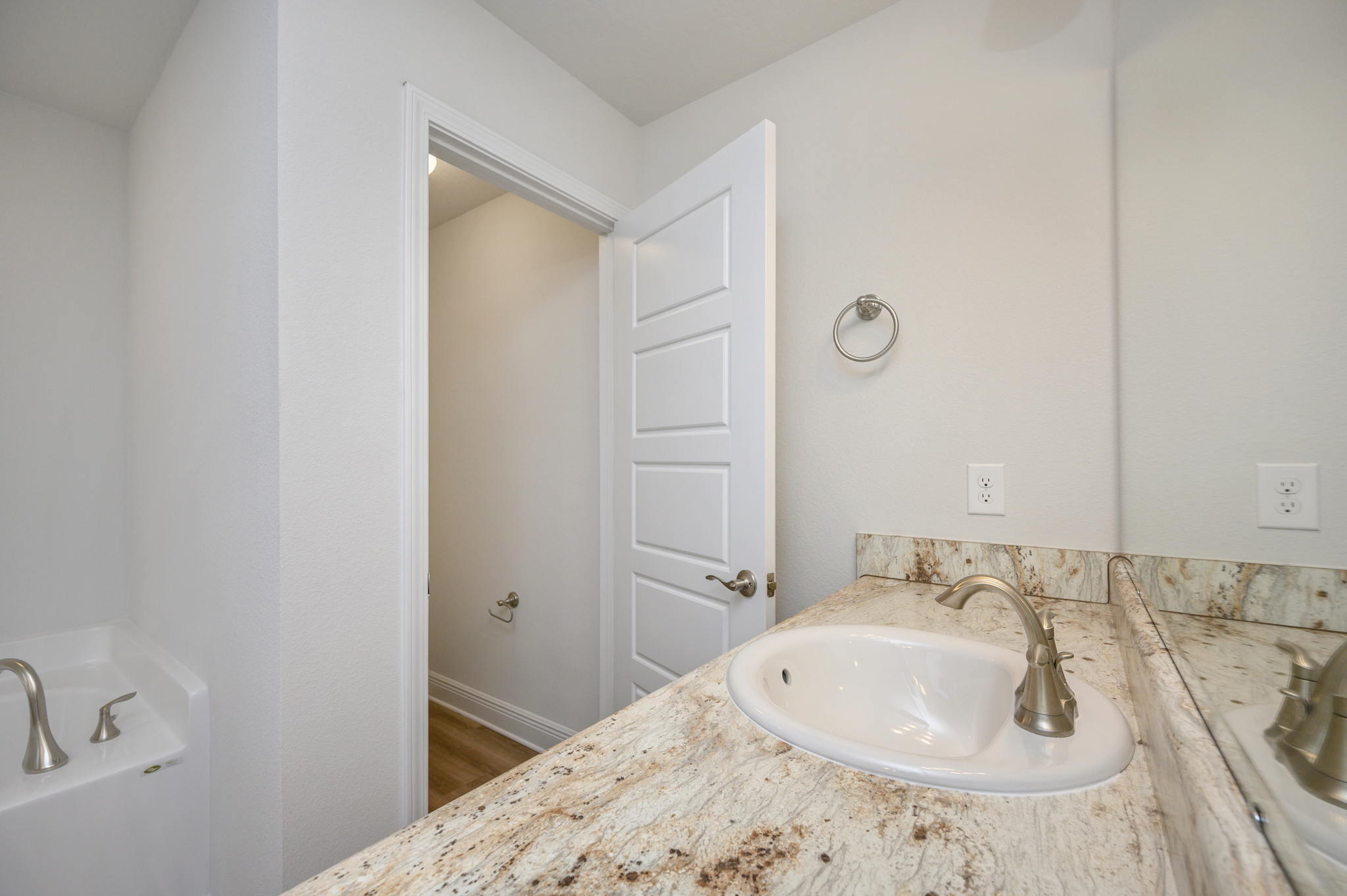 CHARLESTON PLACE - Residential Lease