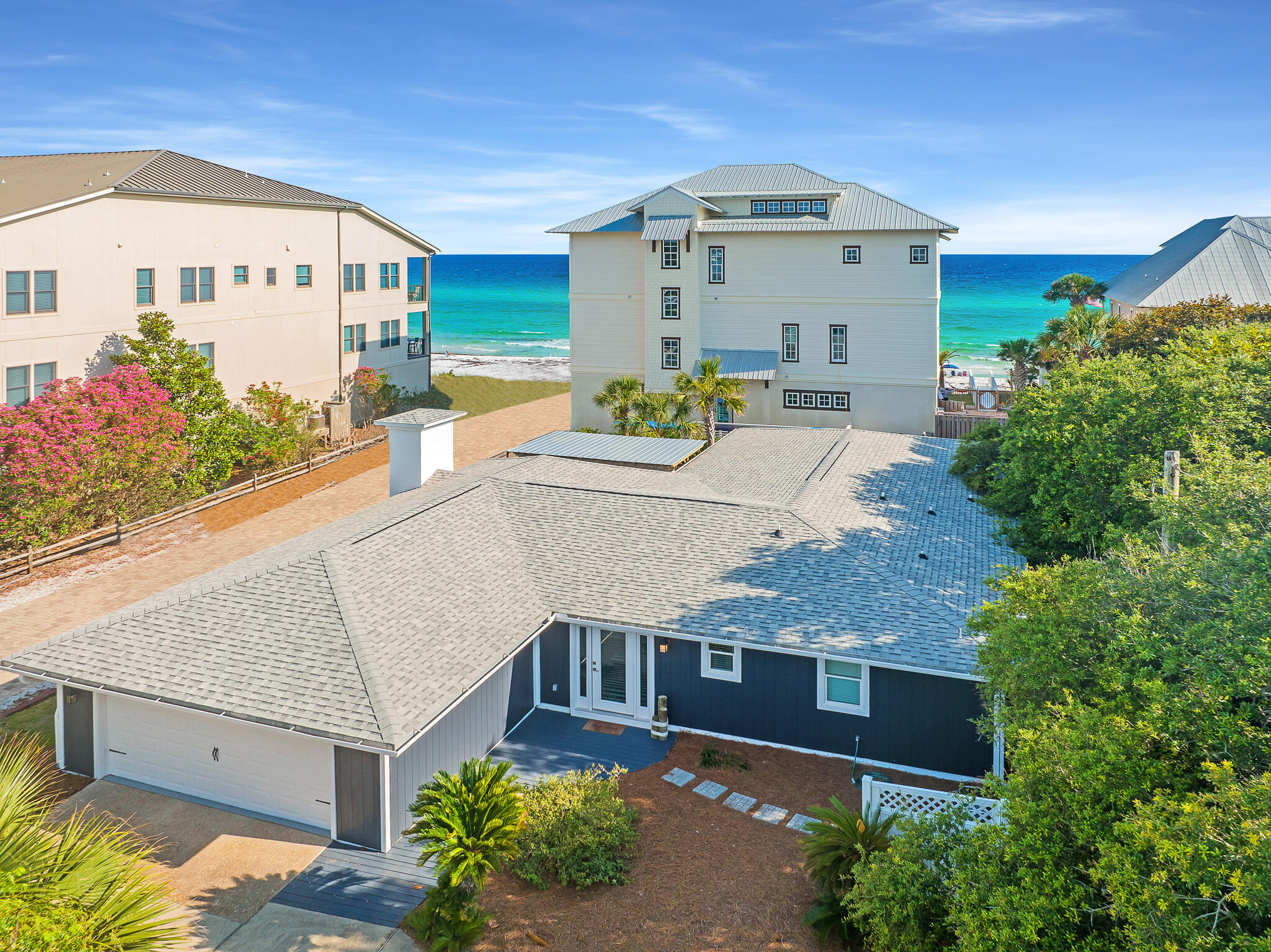 BEACH HIGHLAND - Residential
