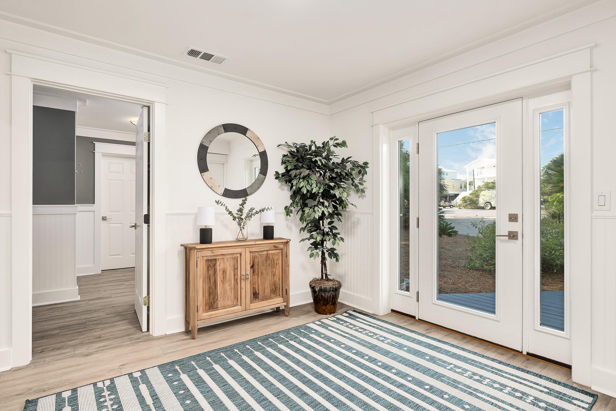 BEACH HIGHLAND - Residential