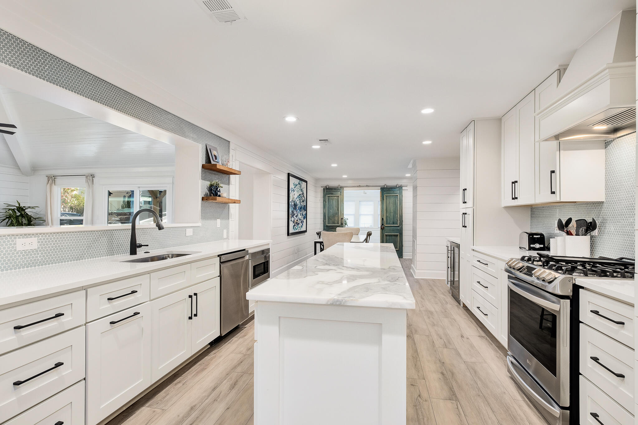 BEACH HIGHLAND - Residential