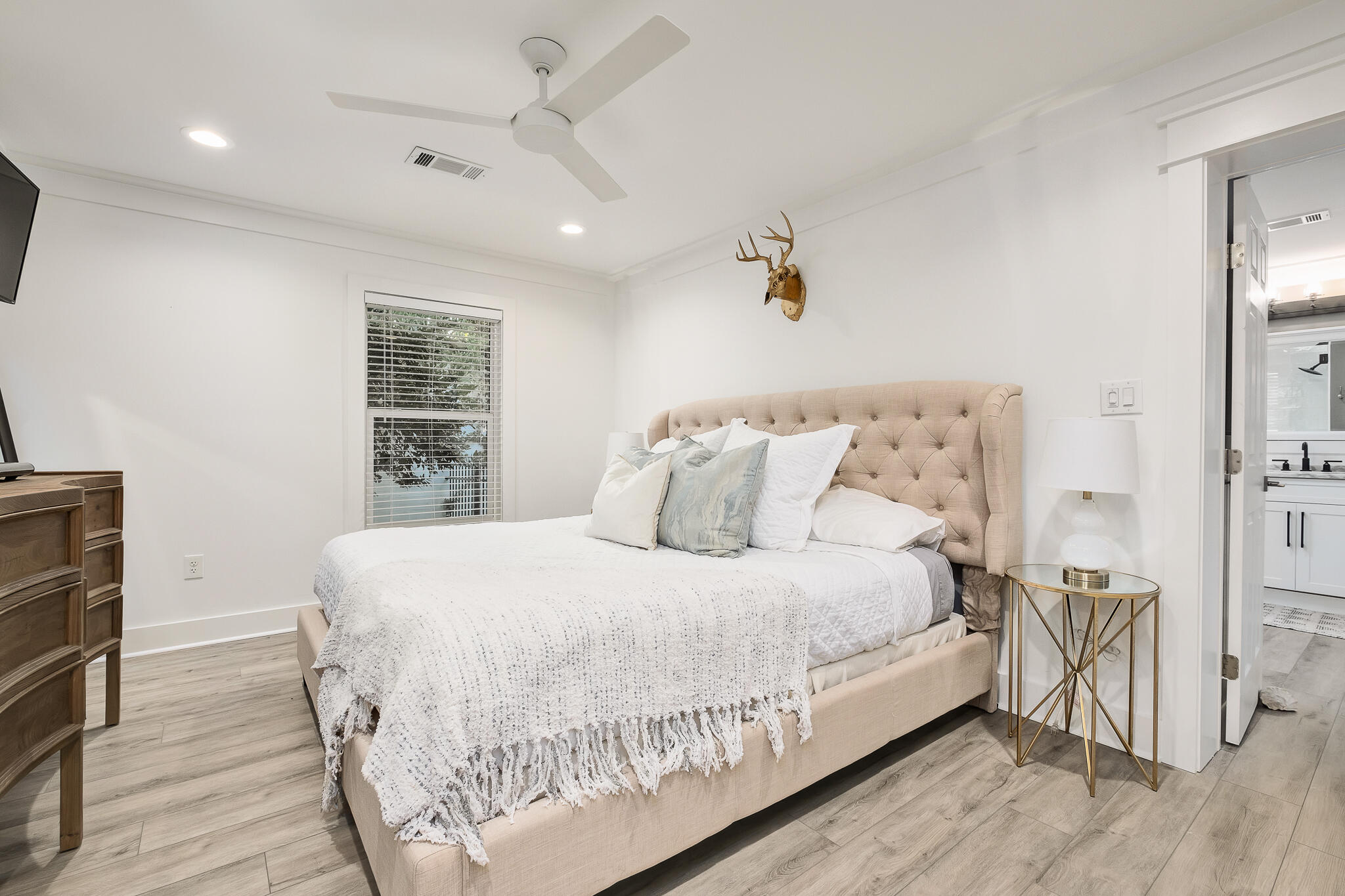 BEACH HIGHLAND - Residential