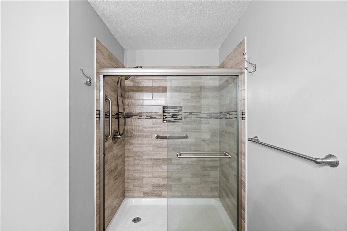 ORION LAKE - Residential