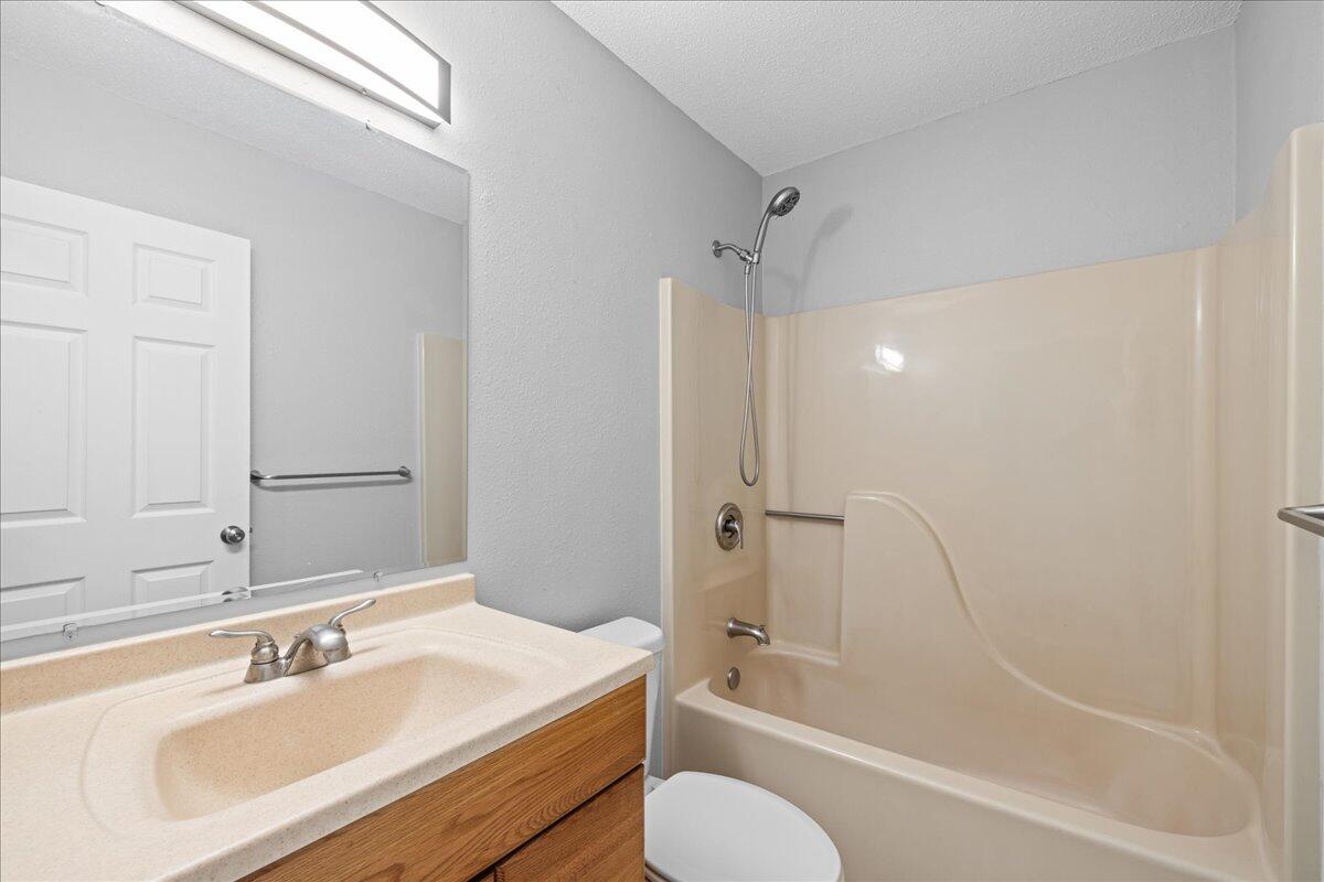 ORION LAKE - Residential