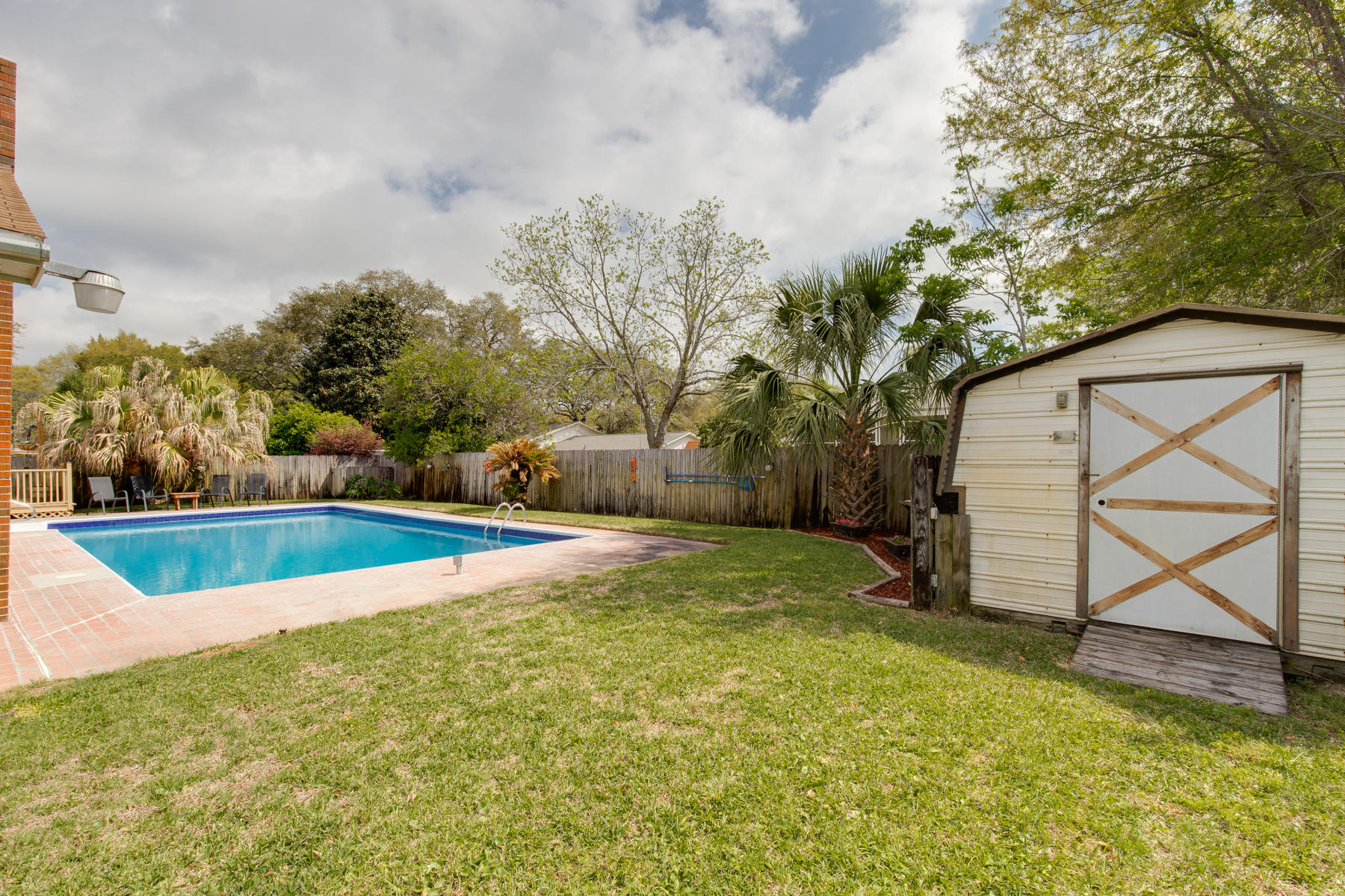 BAYOU WOODS - Residential