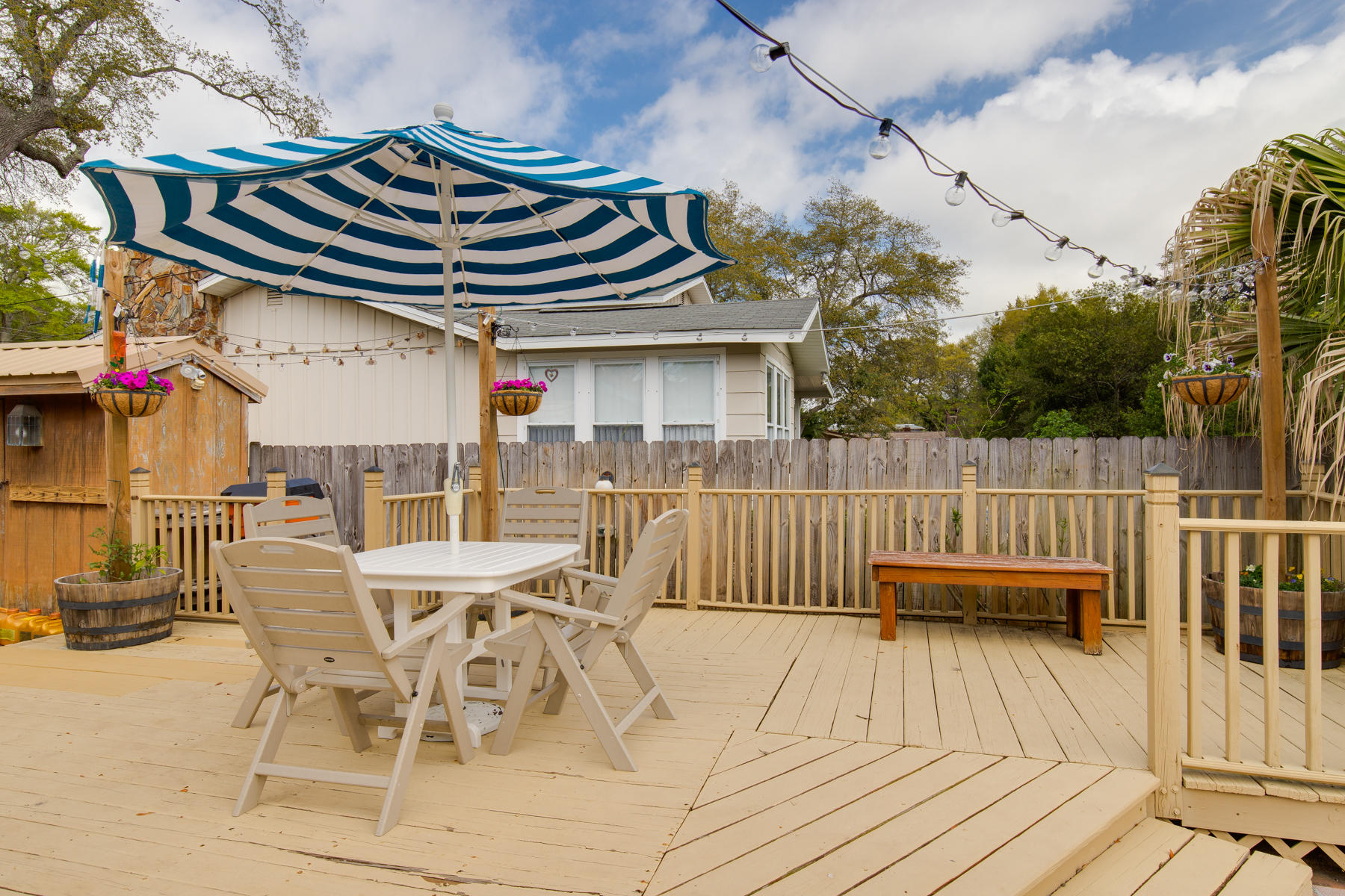 BAYOU WOODS - Residential