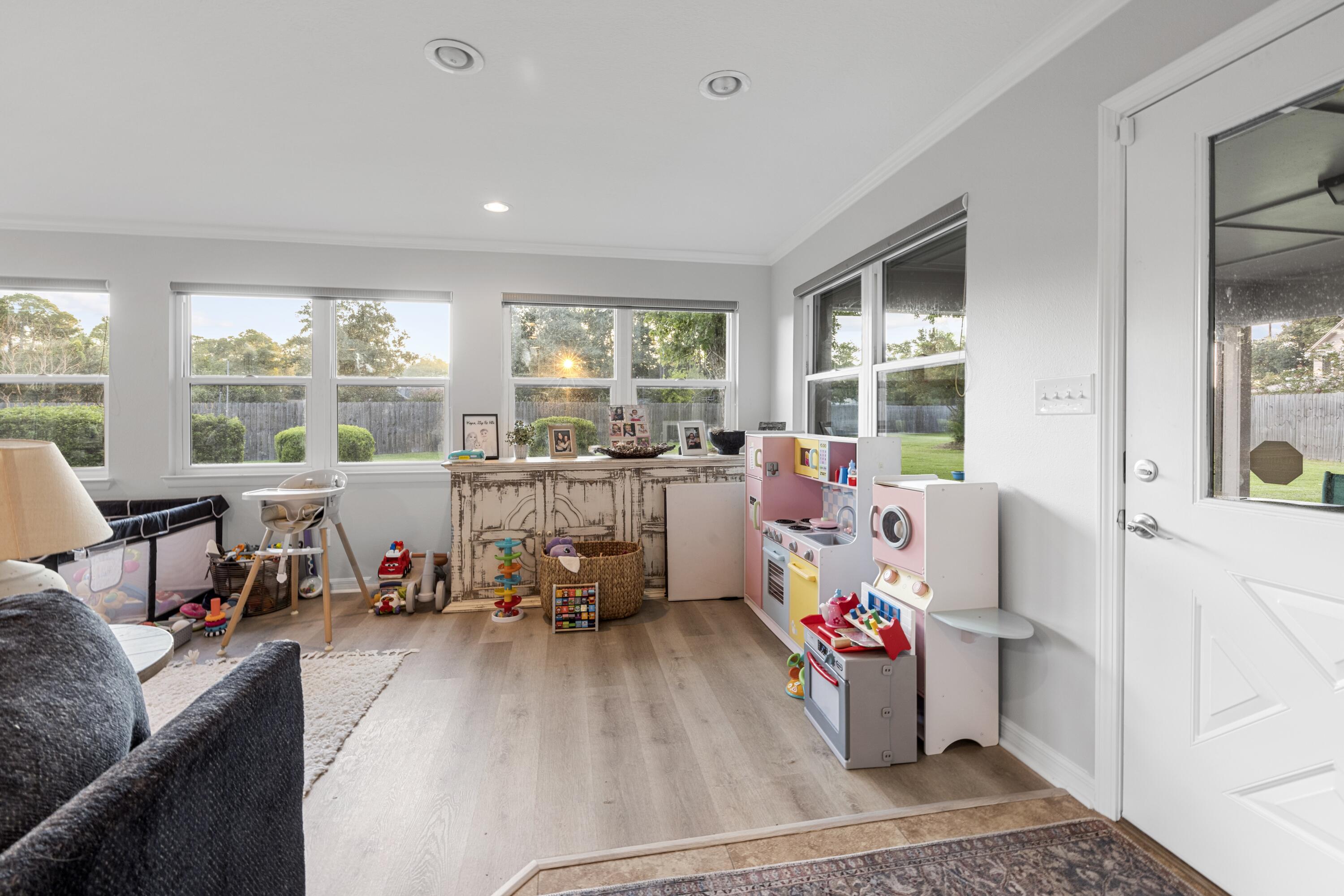 OVERBROOK - Residential