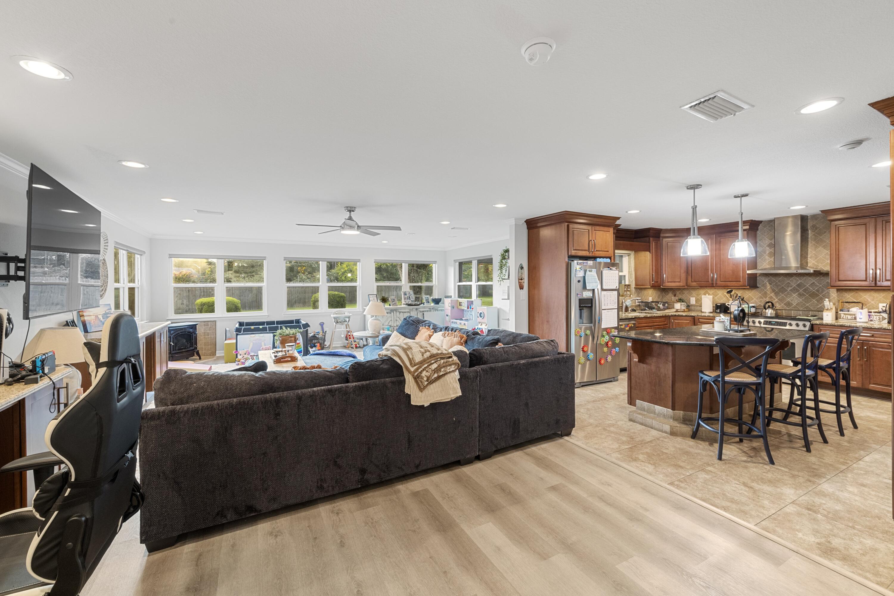 OVERBROOK - Residential