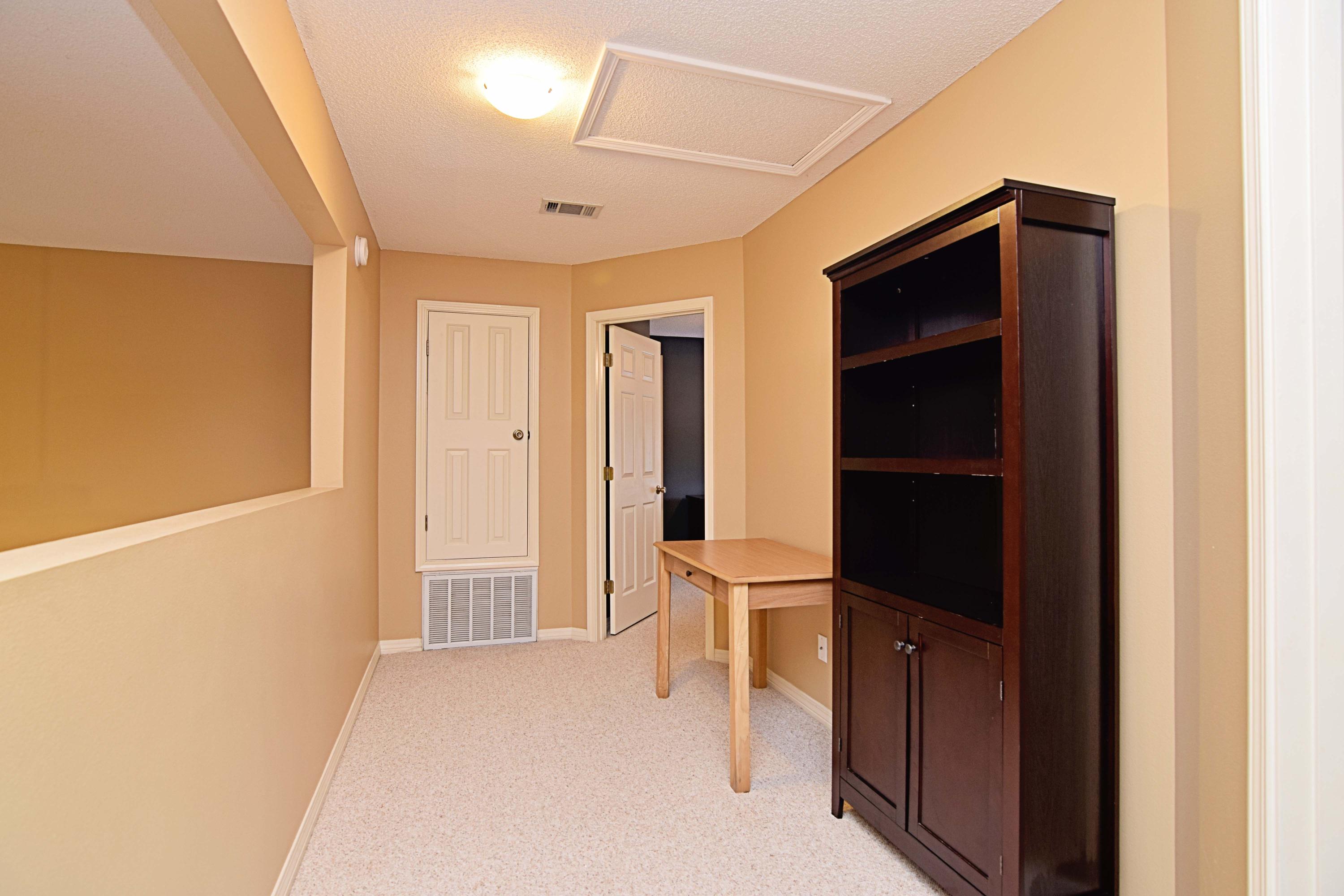 VALPARAISO PINECREST 6 - Residential