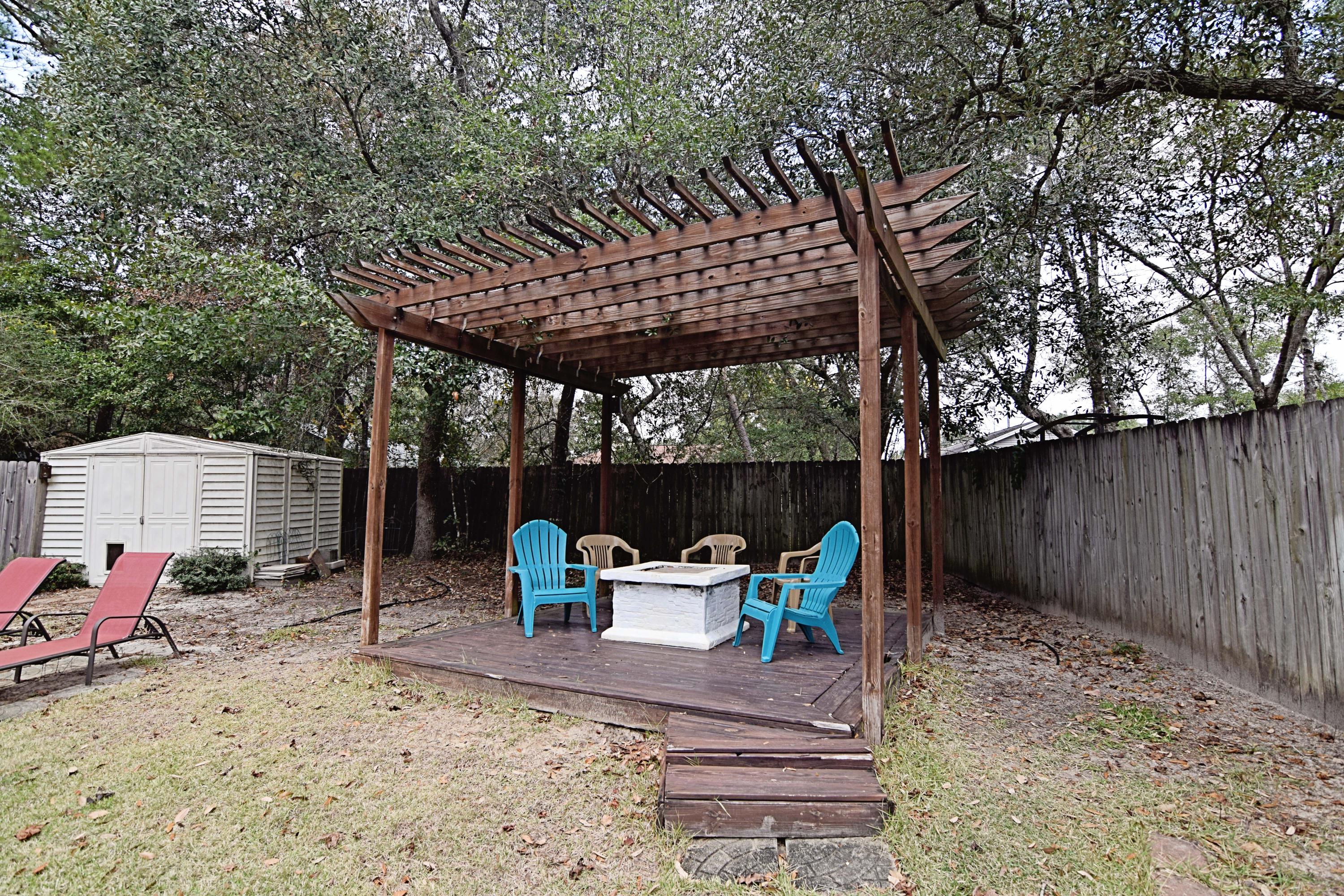 VALPARAISO PINECREST 6 - Residential