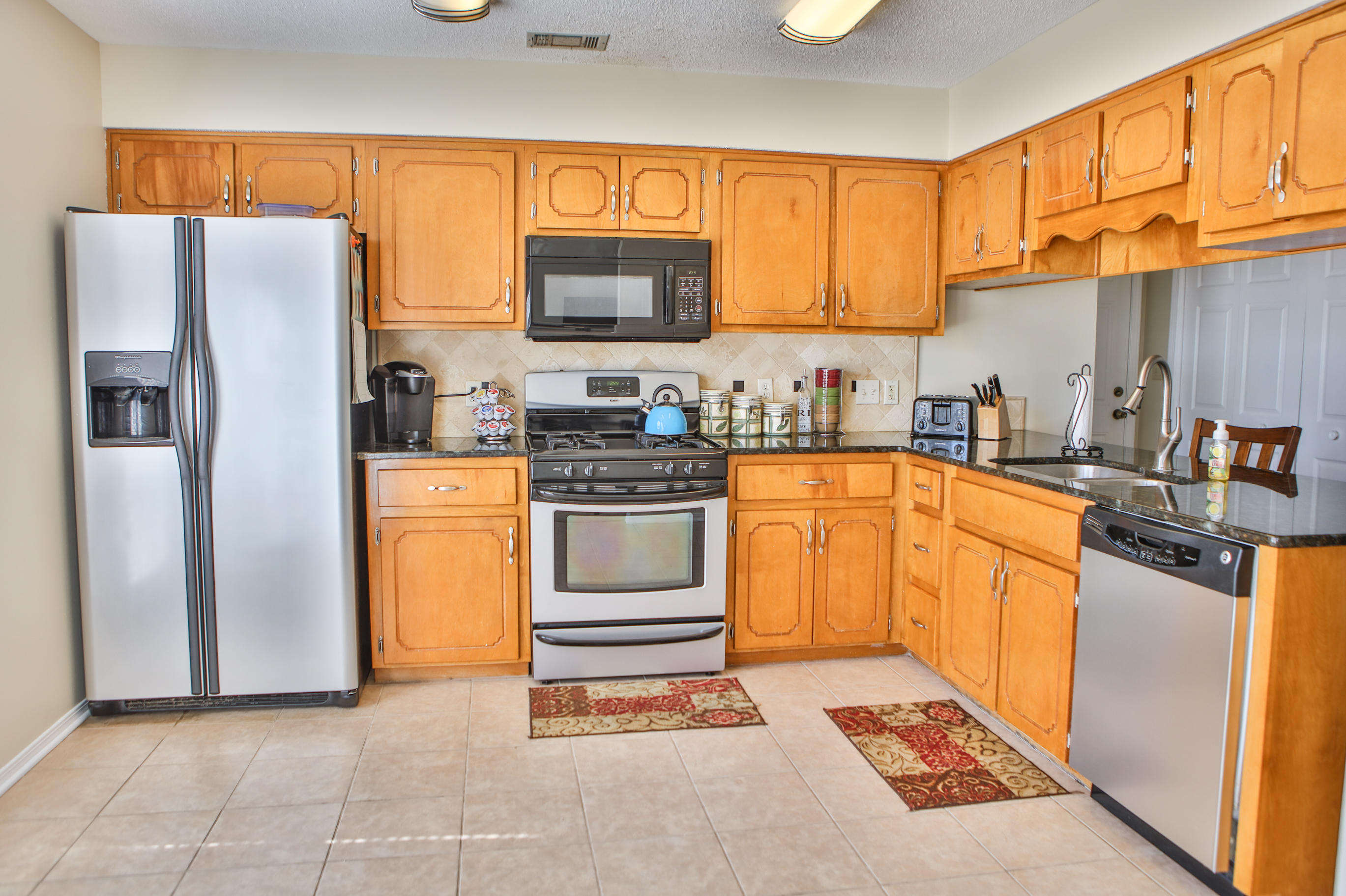 PARKWOOD SQUARE PH 1 - Residential