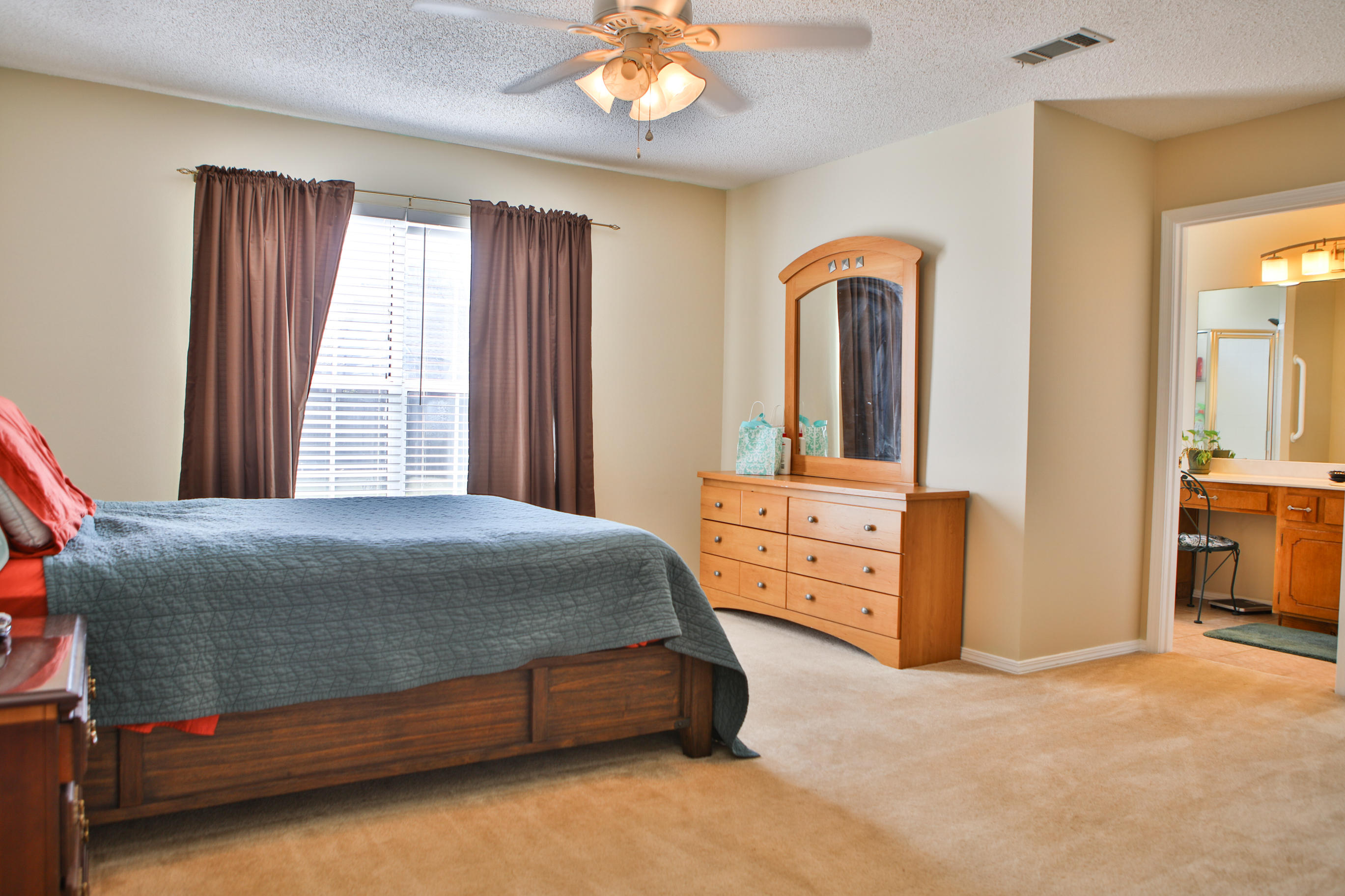 PARKWOOD SQUARE PH 1 - Residential