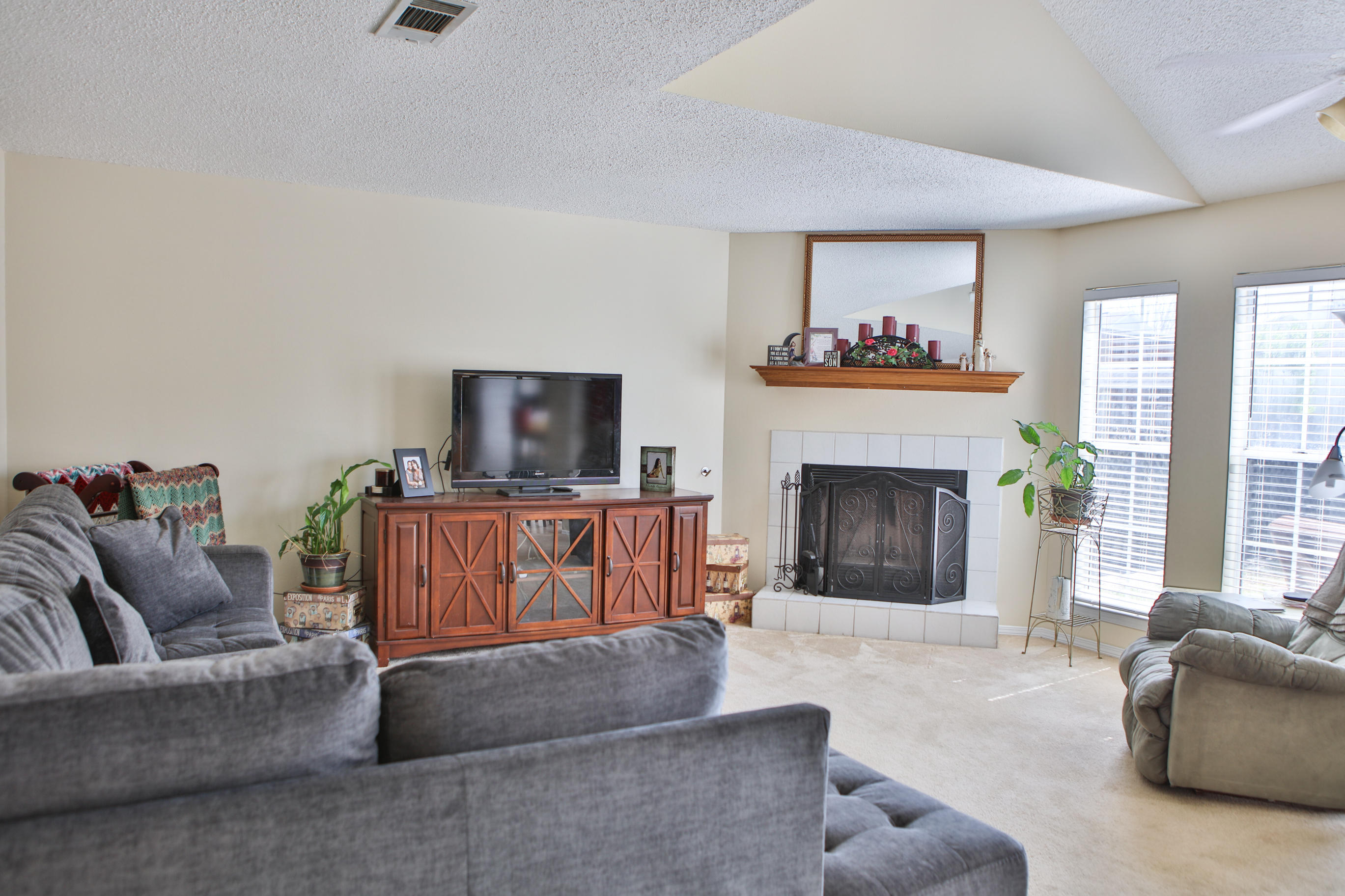 PARKWOOD SQUARE PH 1 - Residential