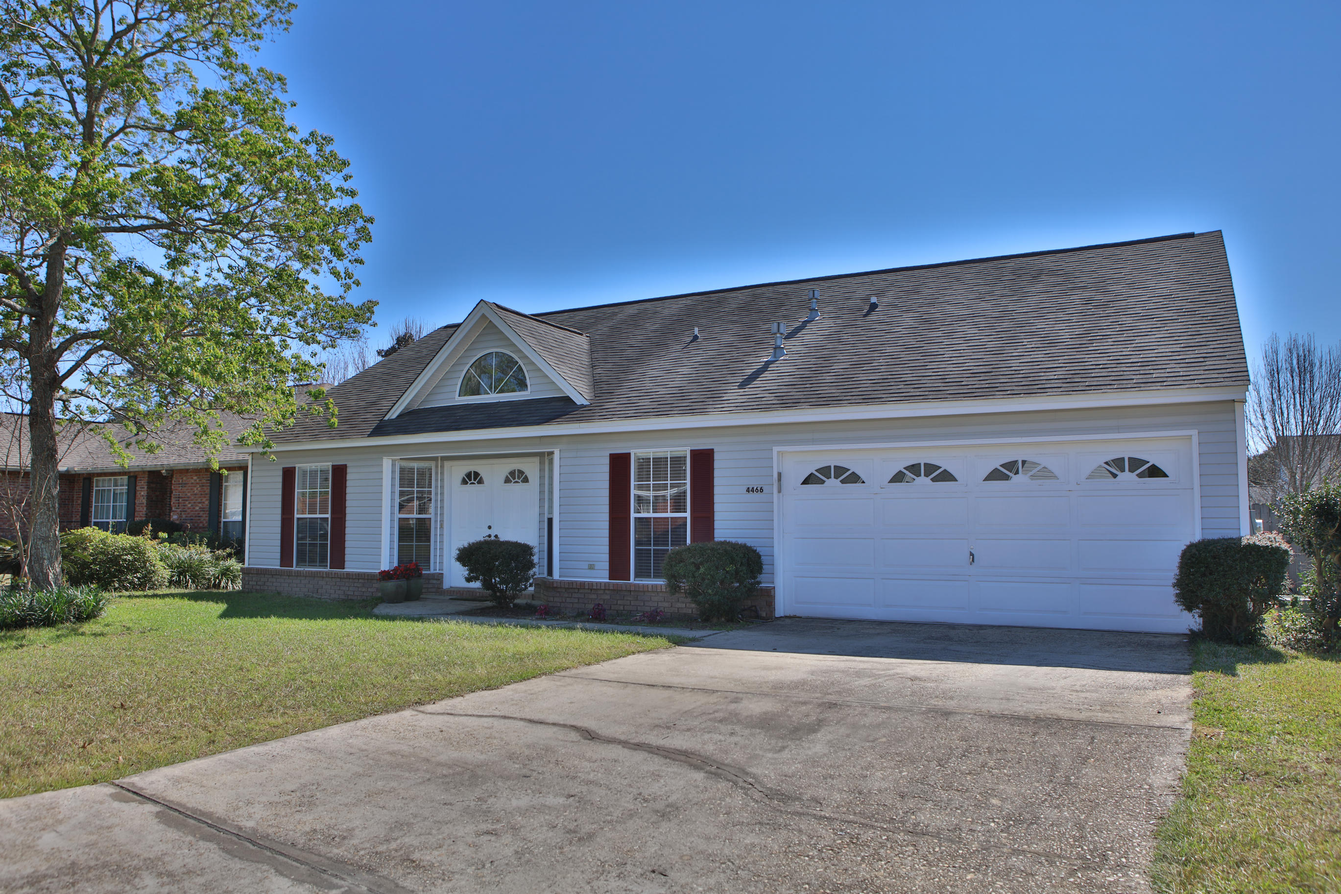 PARKWOOD SQUARE PH 1 - Residential