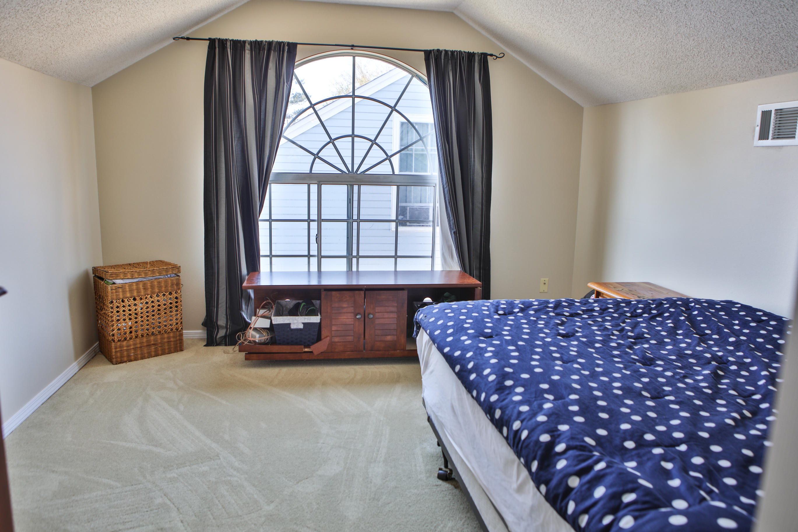 PARKWOOD SQUARE PH 1 - Residential