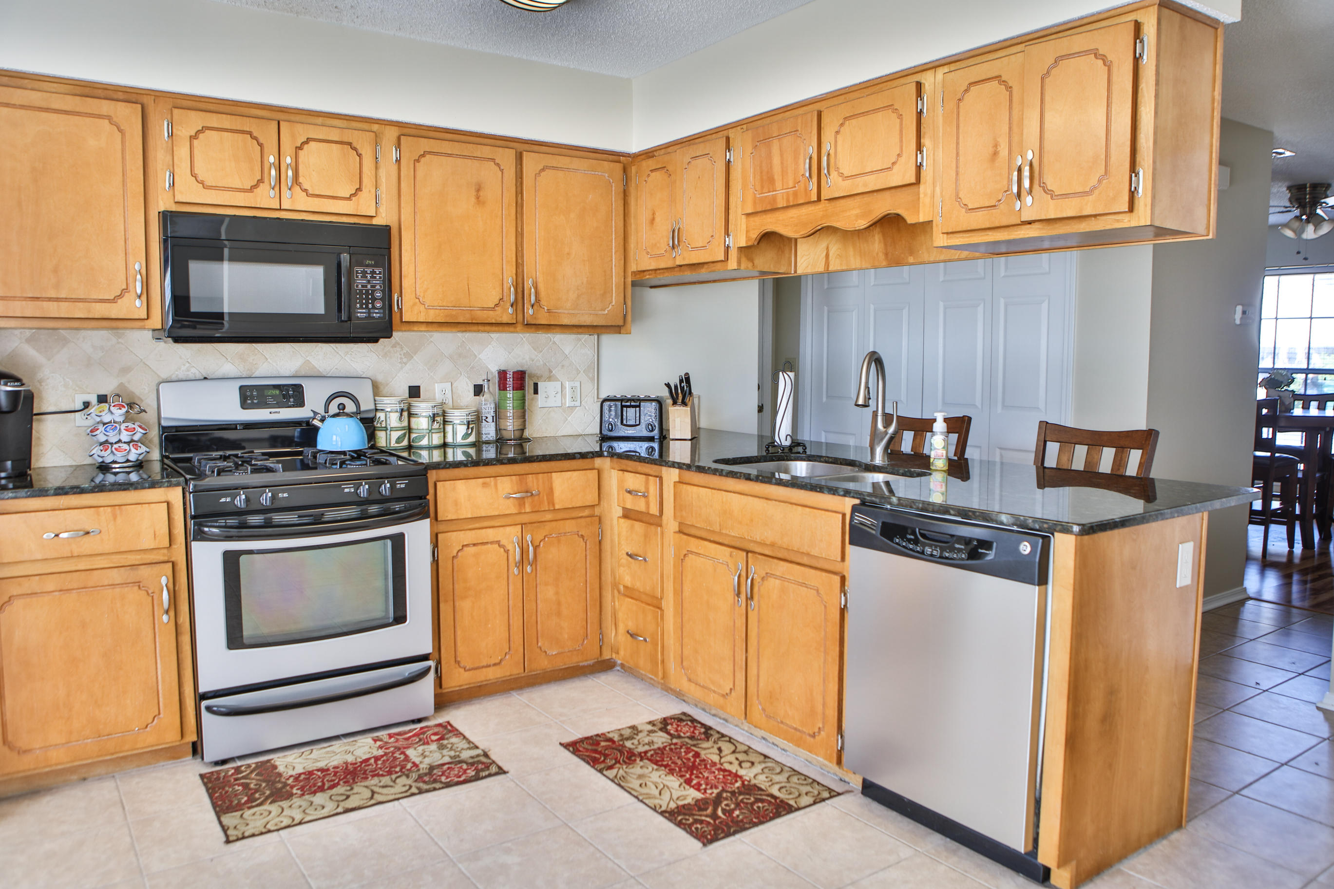 PARKWOOD SQUARE PH 1 - Residential