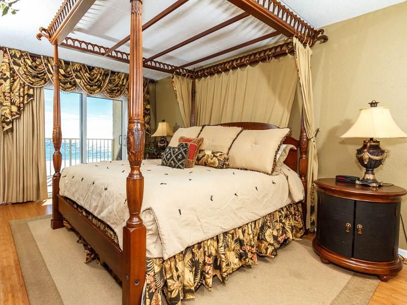 ISLAND ECHO CONDO - Residential