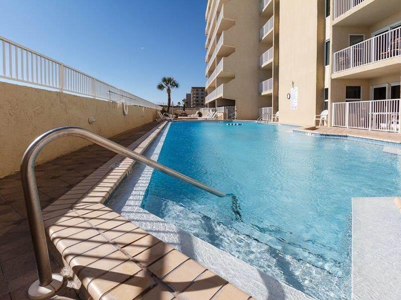 ISLAND ECHO CONDO - Residential