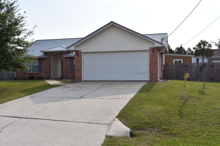 Just listed, beautiful 3 Bedroom, 2 bath home south of I-10. Home has a large yard as well as a spacious living room. Master bath has duel vanities and a walk in closet. 2 car garage, as well as attached workroom/ hobby room. Will not last long at this price. Schedule your time to view it now before it's gone.