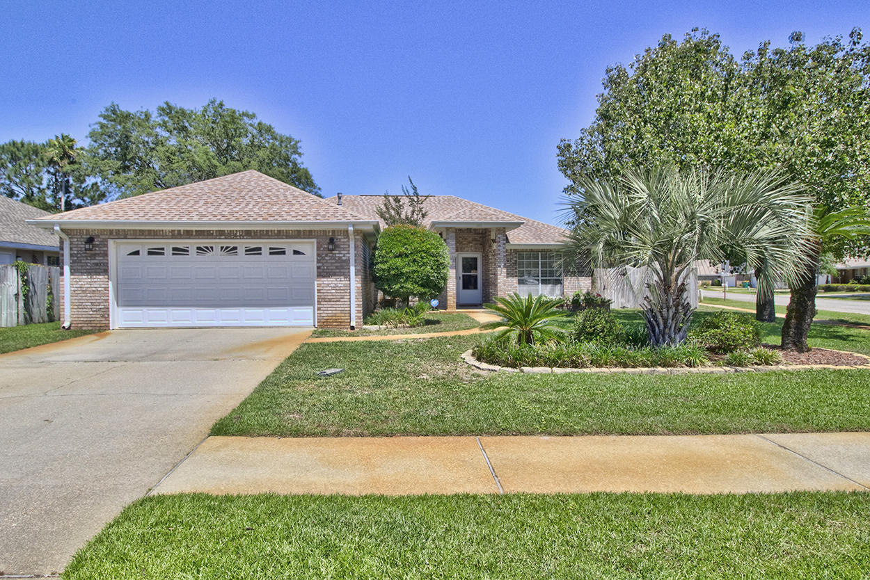 INDIAN WOODS - Residential