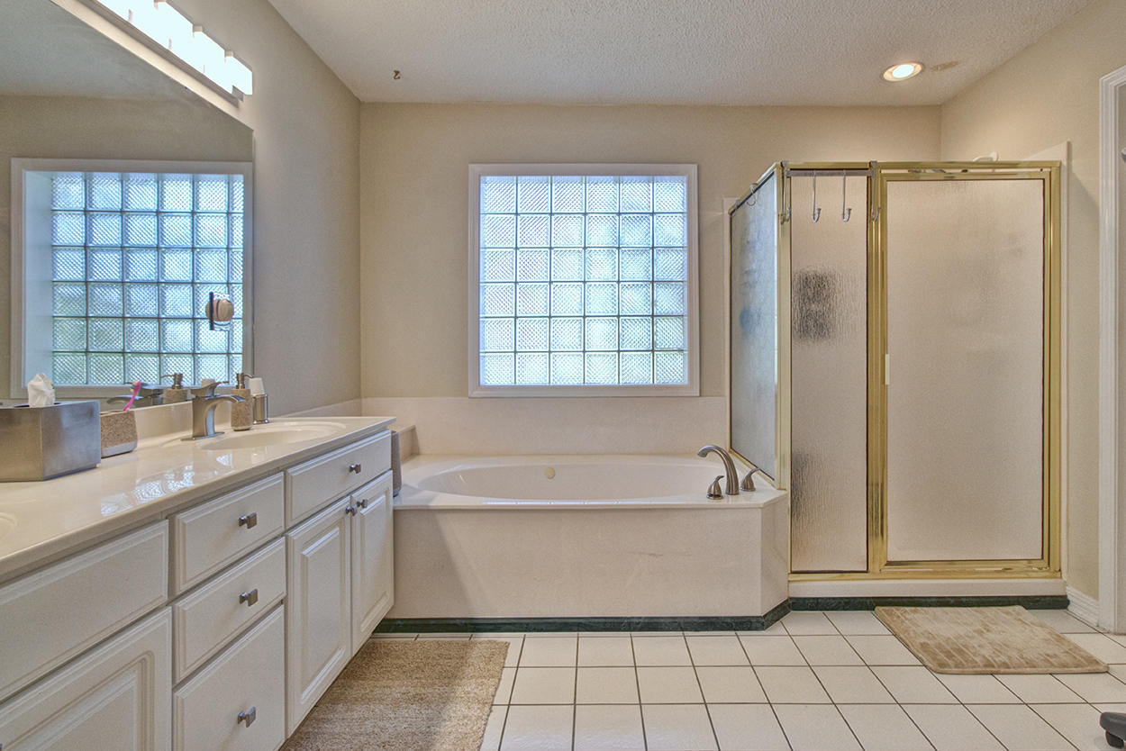 INDIAN WOODS - Residential