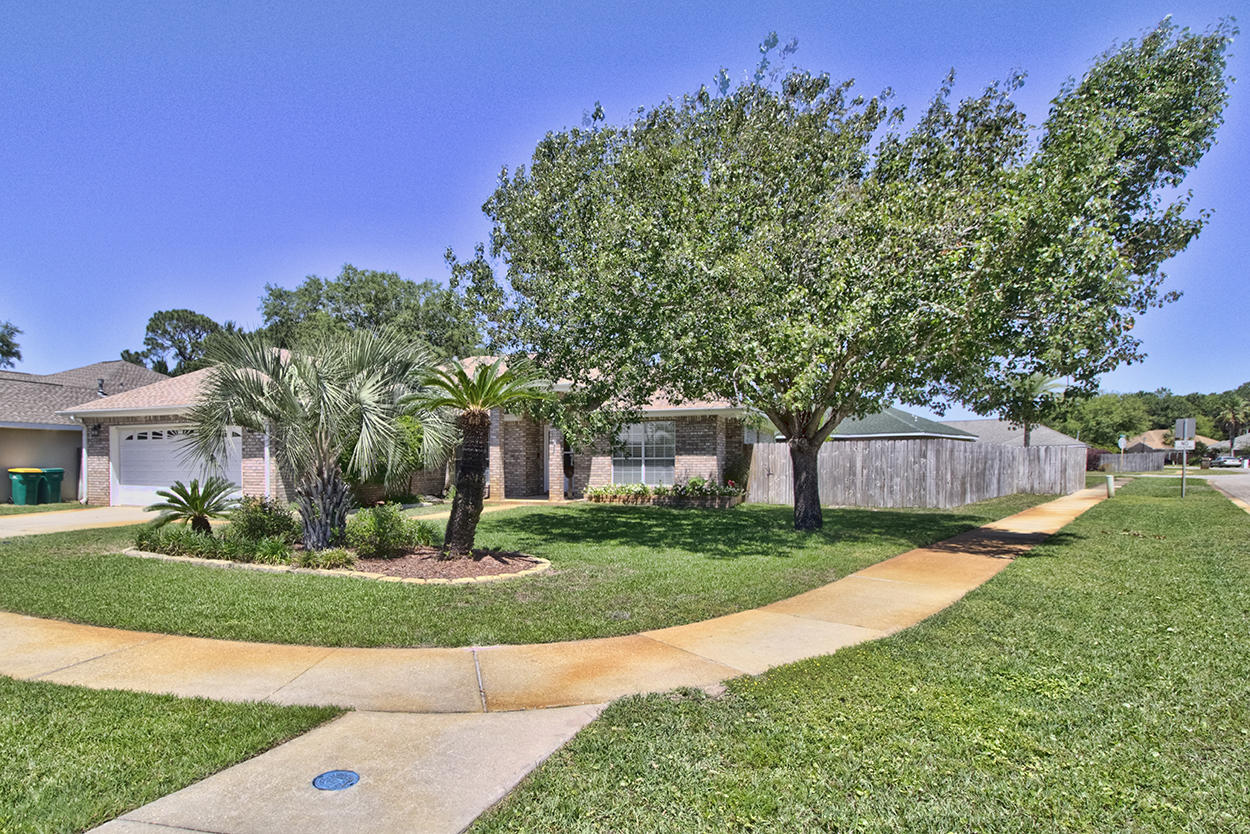 INDIAN WOODS - Residential