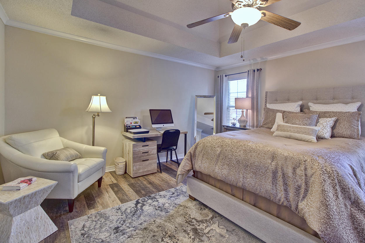 INDIAN WOODS - Residential