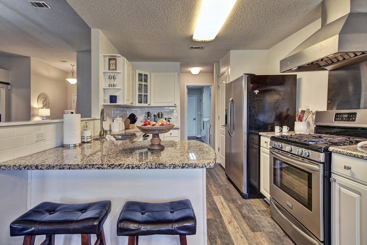 INDIAN WOODS - Residential