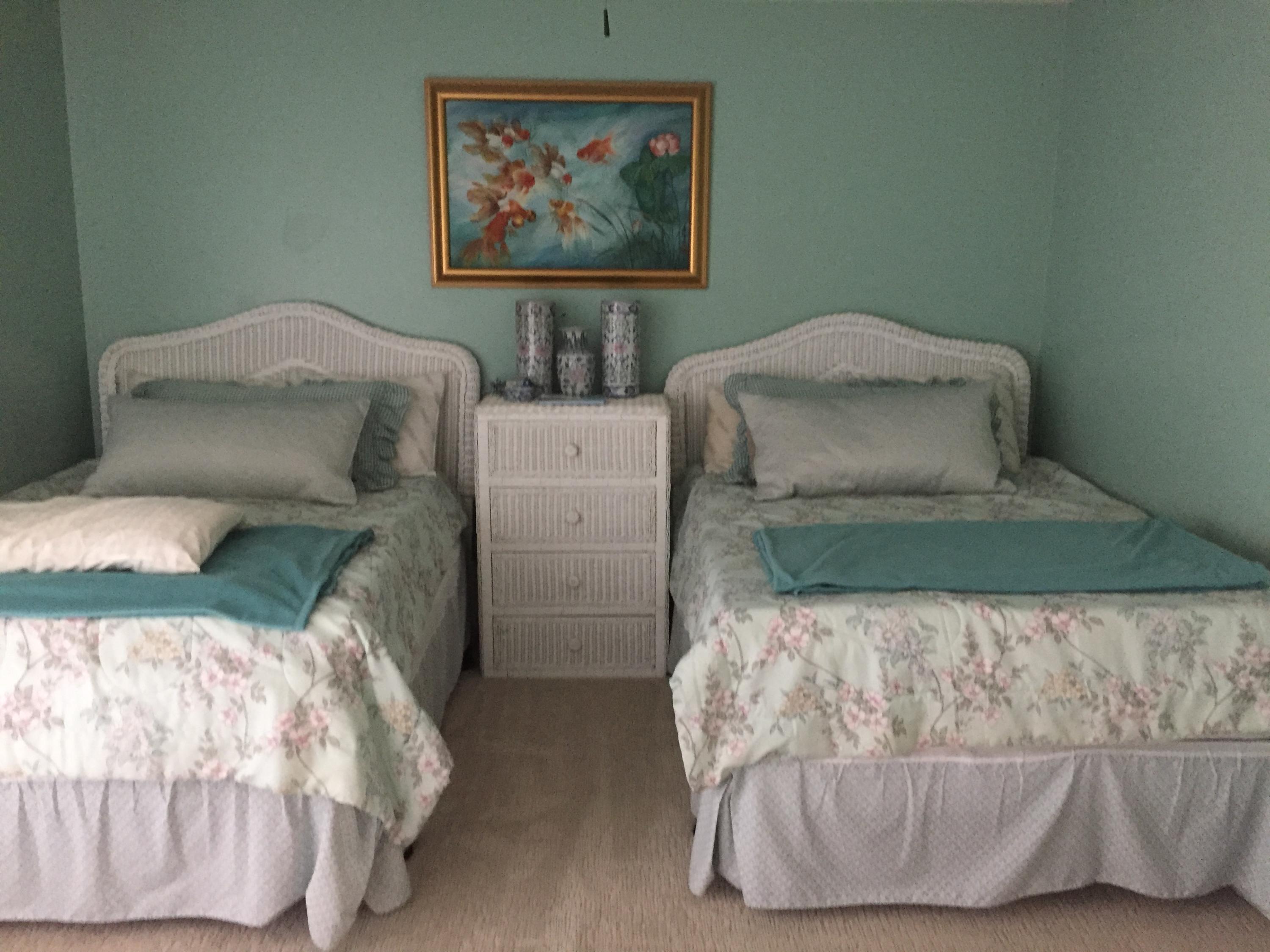 PIRATES COVE INLET CONDO - Residential